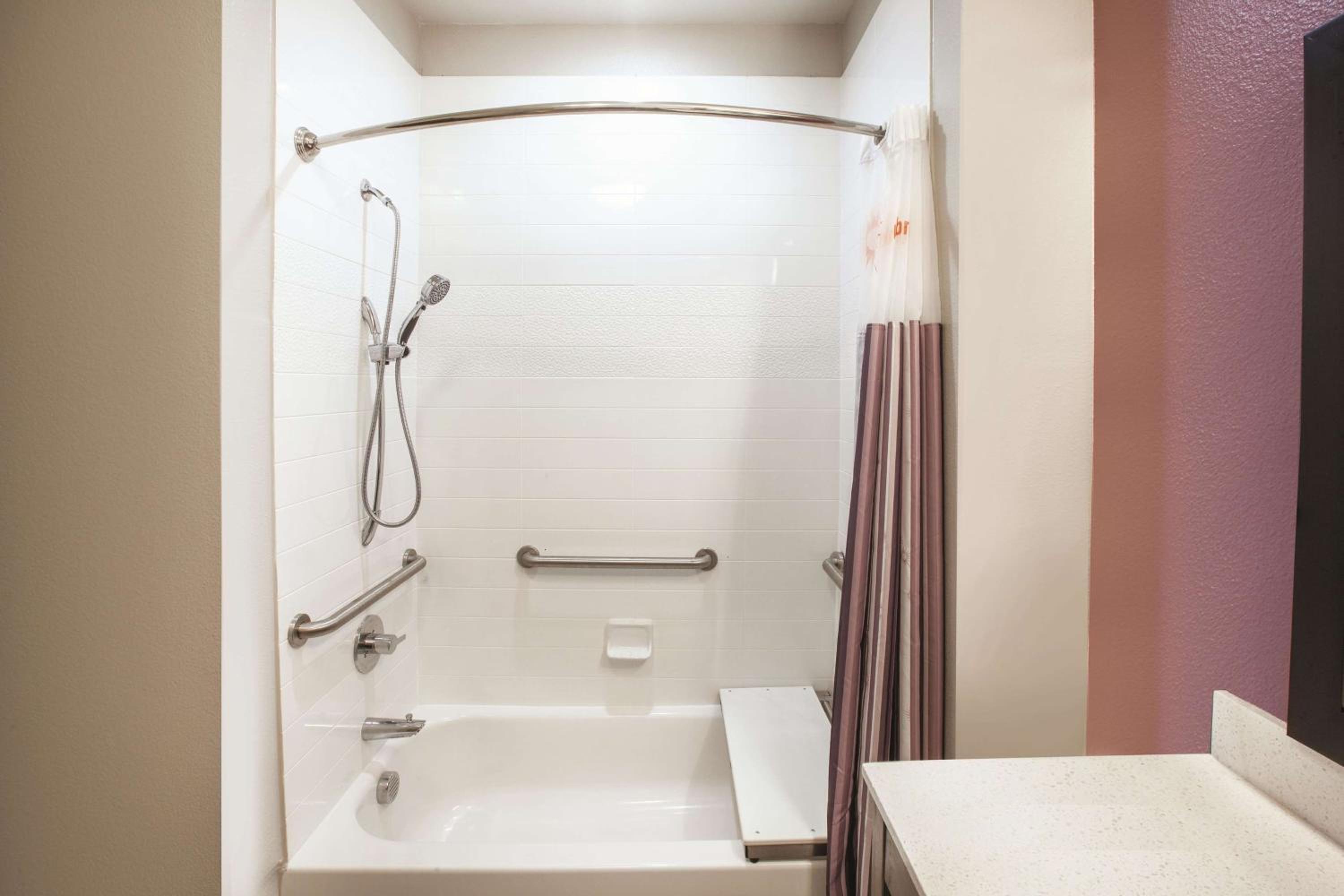 La Quinta by Wyndham San Marcos Outlet Mall - Property Image 22