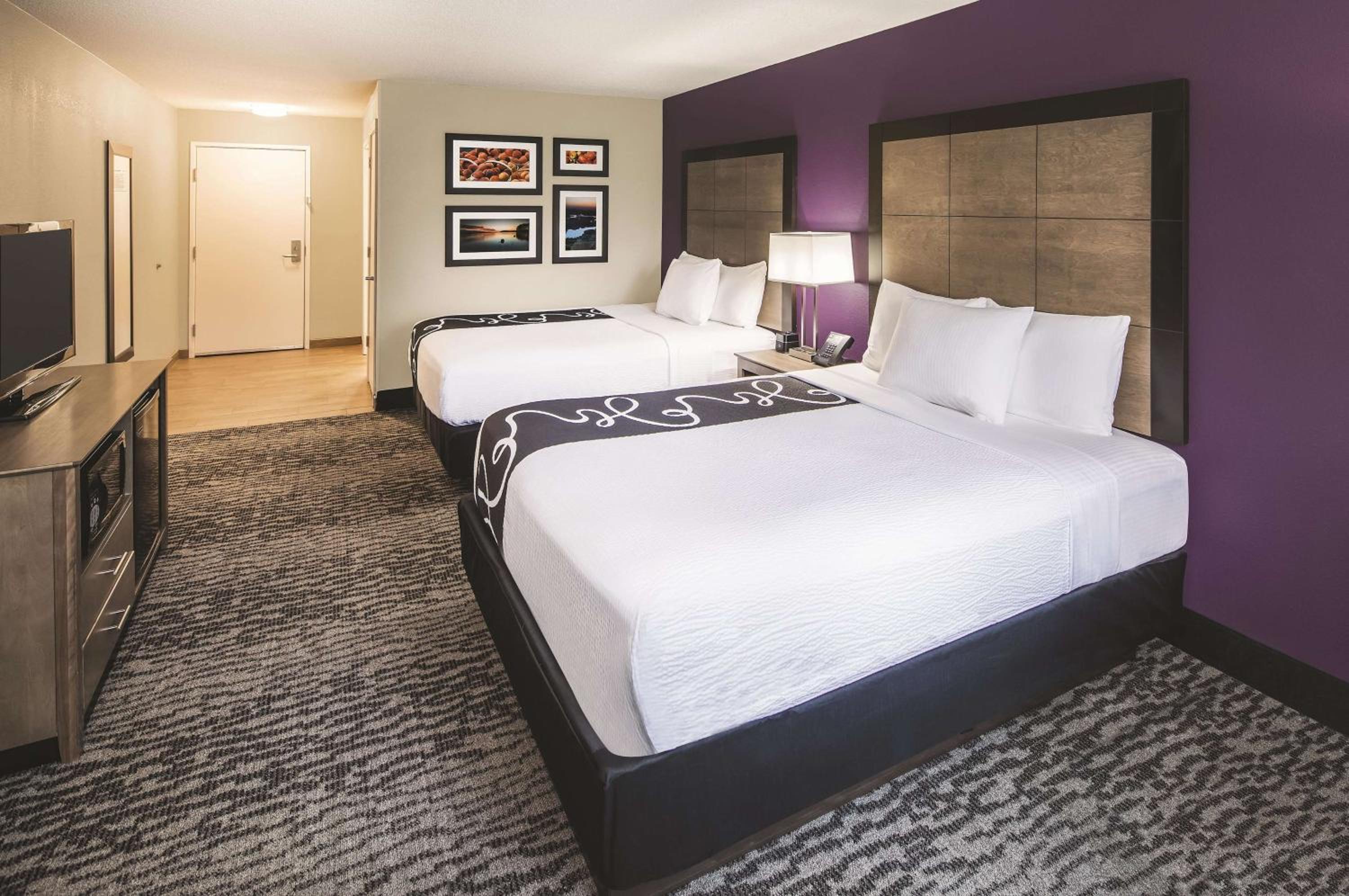 Milledgeville Vacations - La Quinta by Wyndham Milledgeville - Property Image 2
