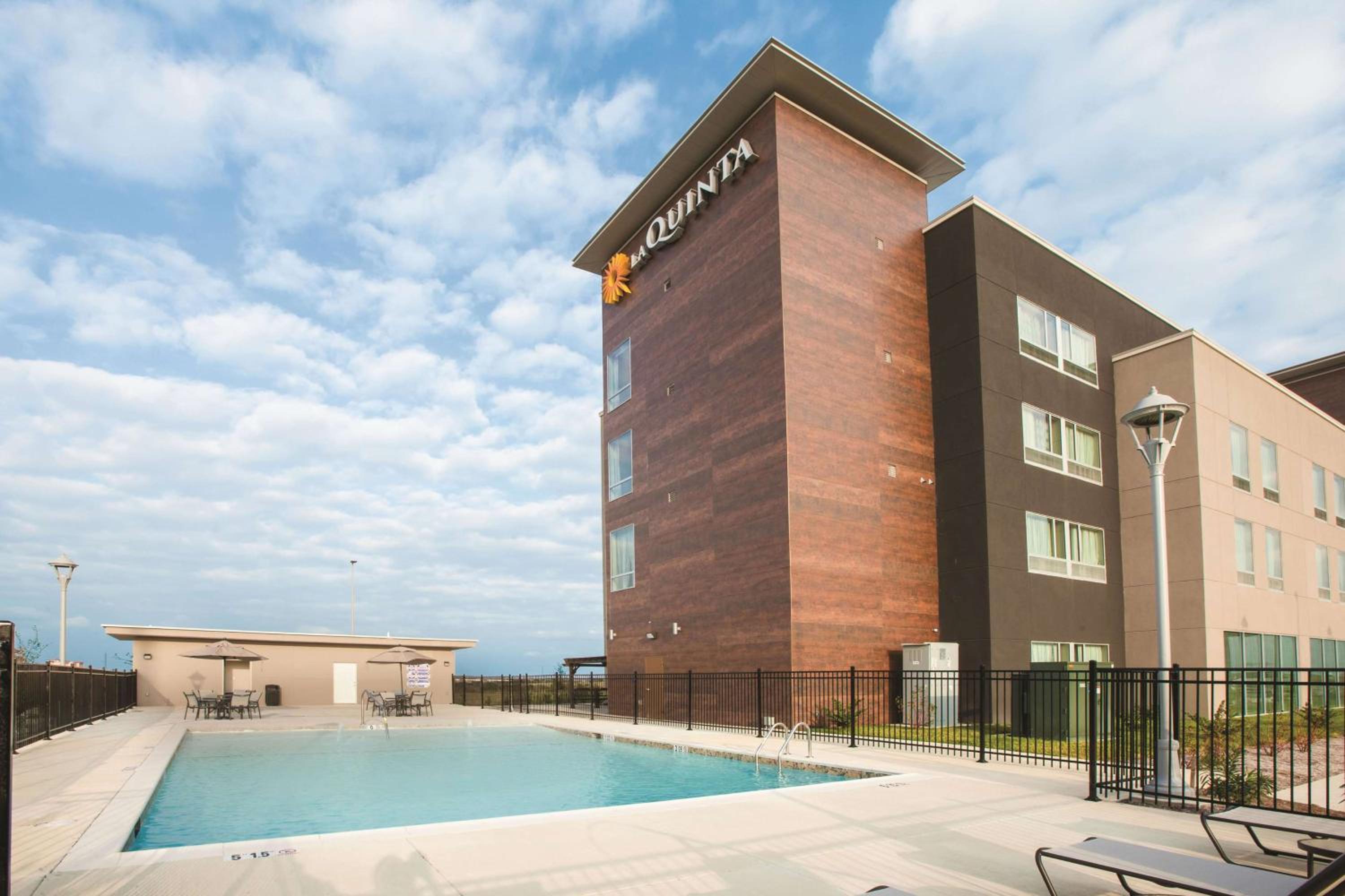 La Quinta by Wyndham San Marcos Outlet Mall - Property Image 14