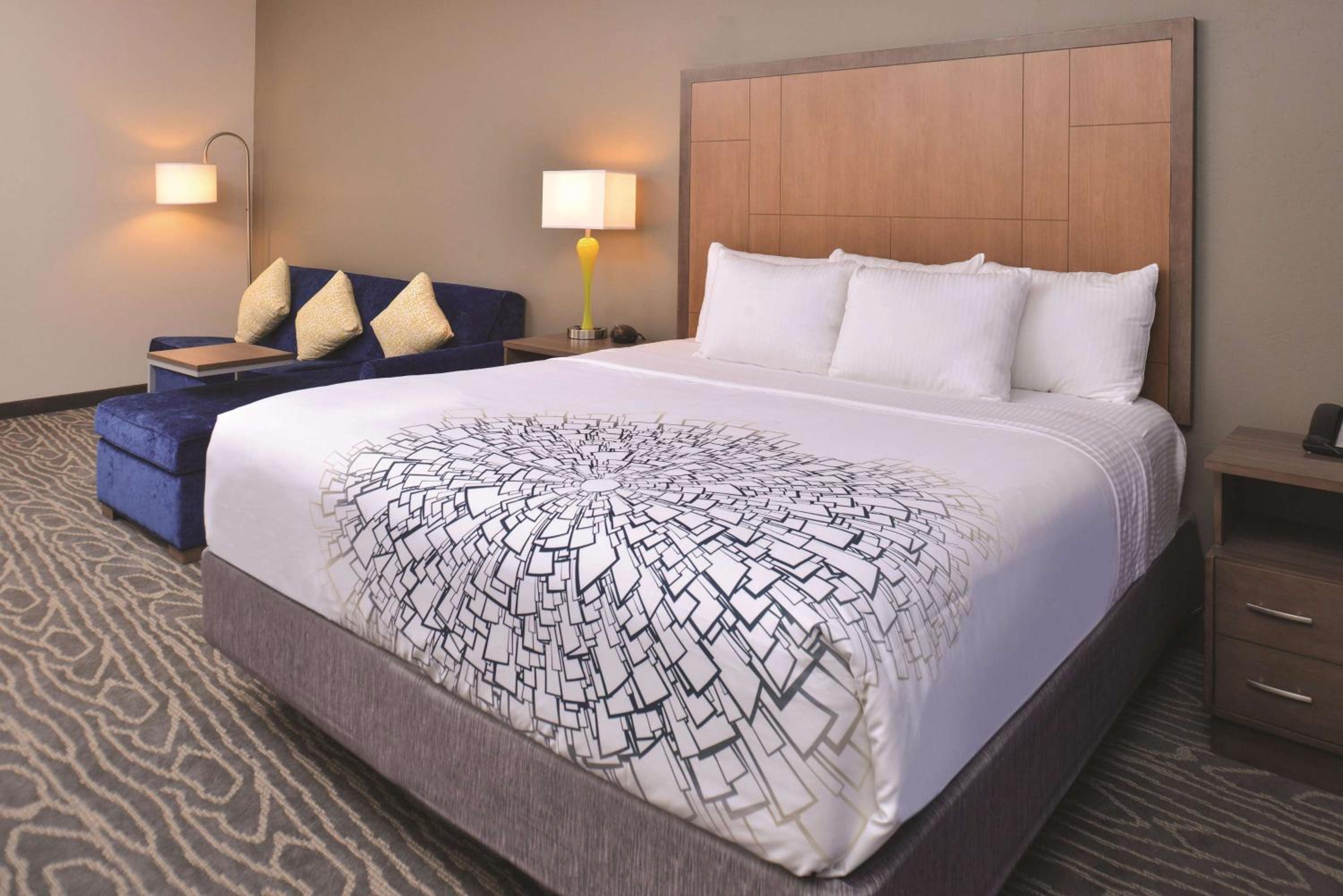 Page Vacations - La Quinta by Wyndham Page at Lake Powell - Property Image 2