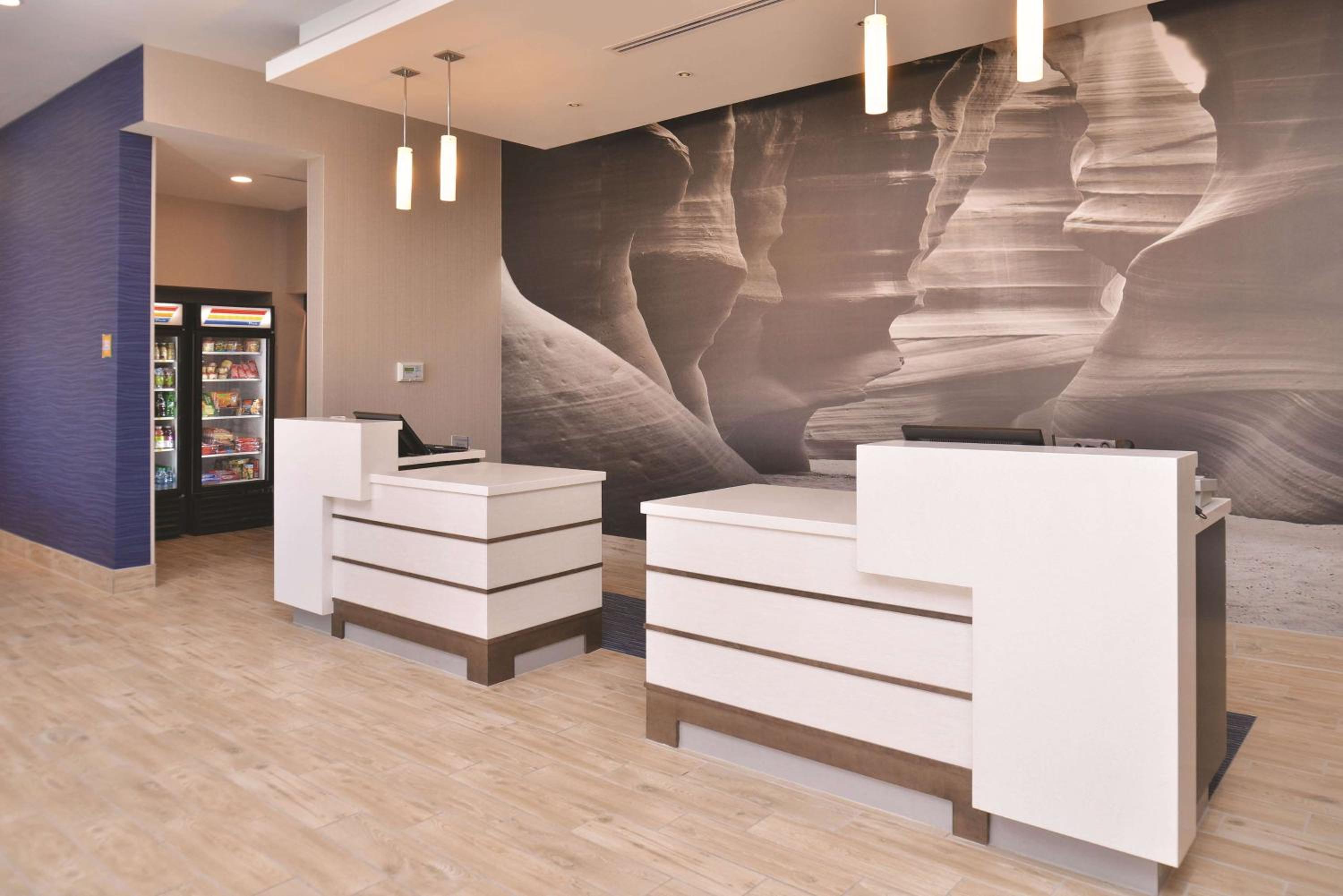 Page Vacations - La Quinta by Wyndham Page at Lake Powell - Property Image 4