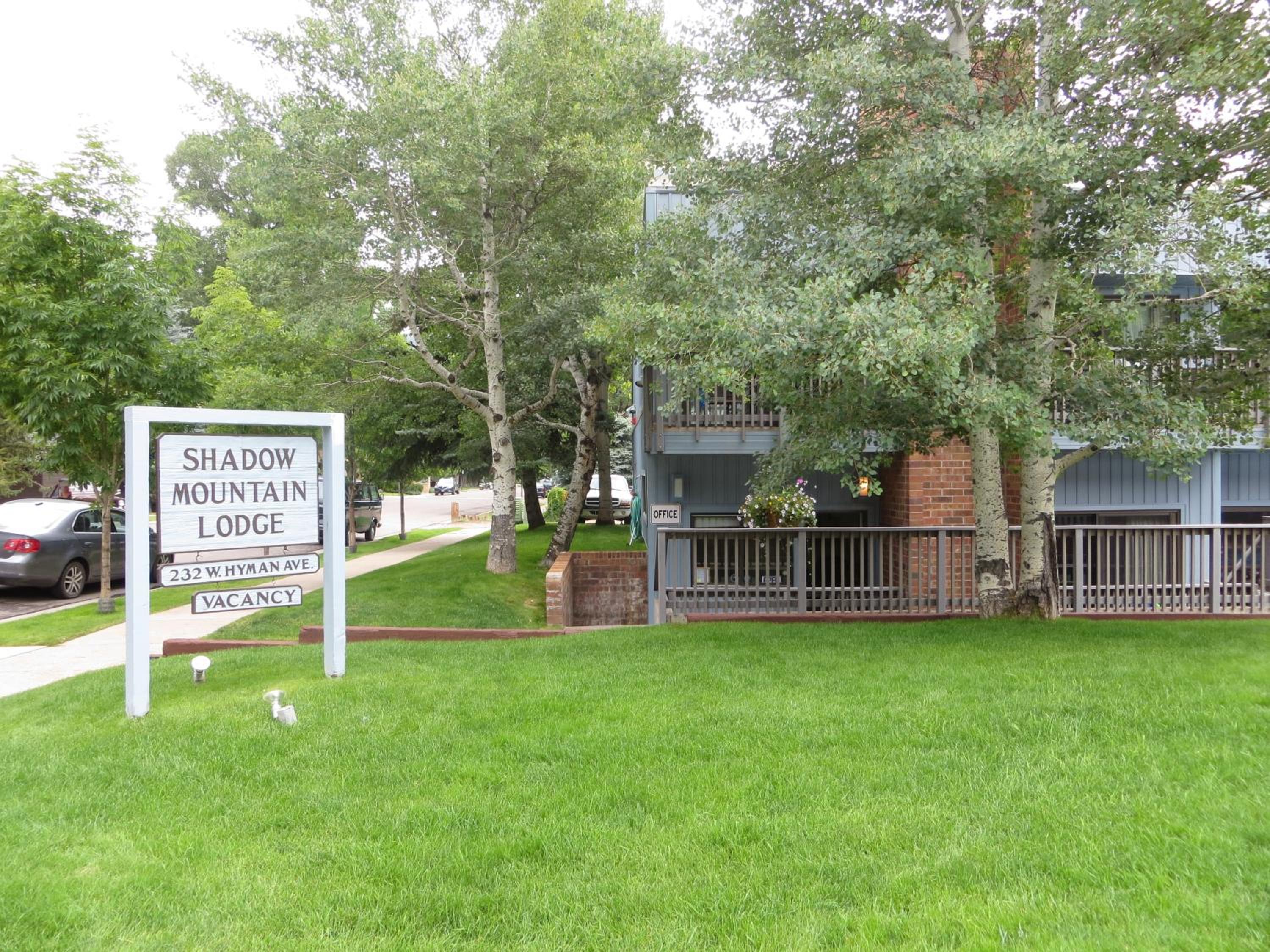 Shadow Mountain Lodge