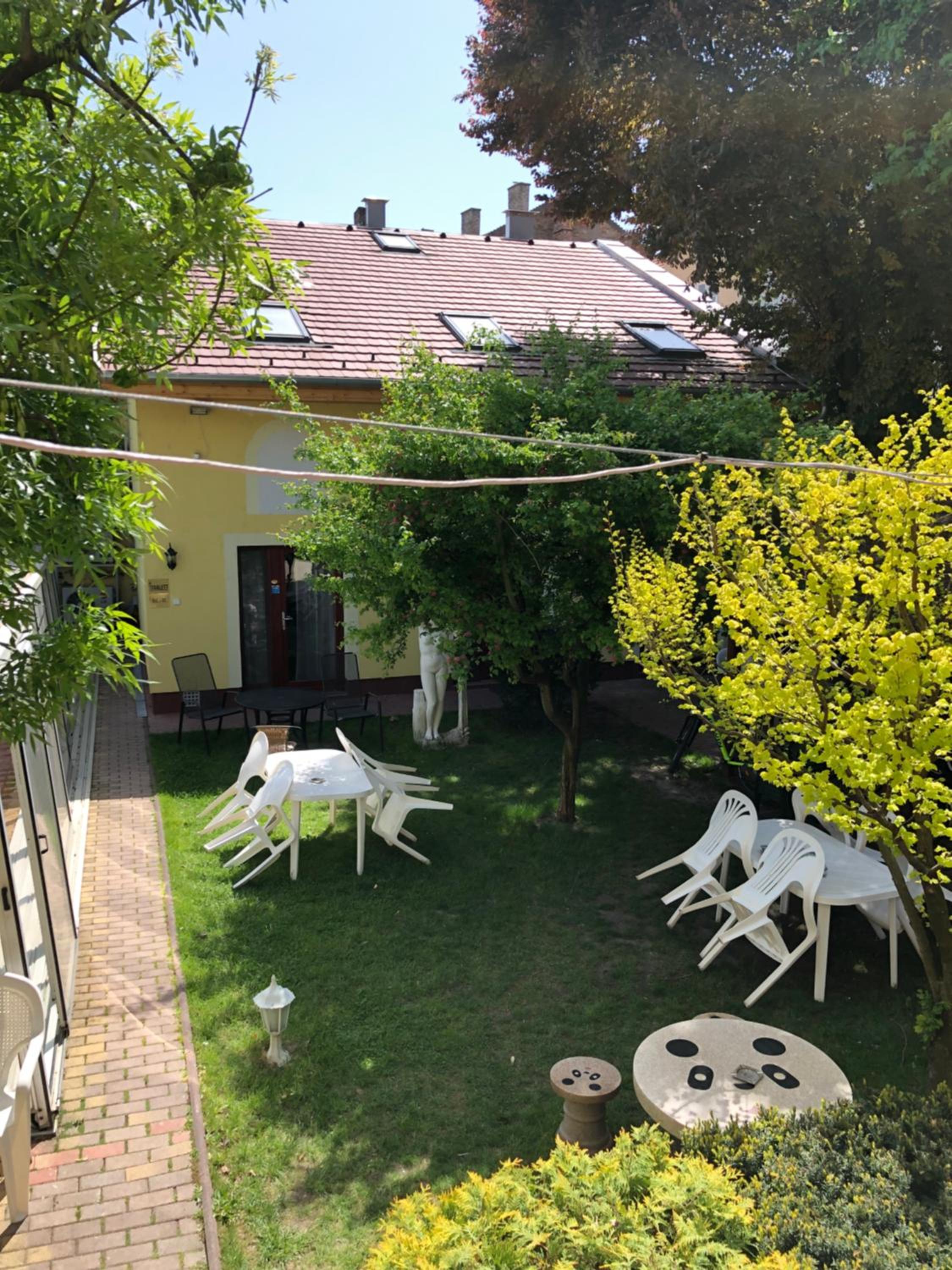 BL Luxus Apartman view 3
