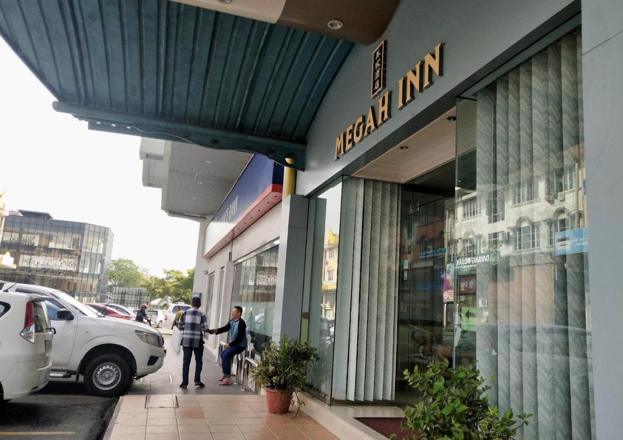 Hotel Megah Inn - Image 1