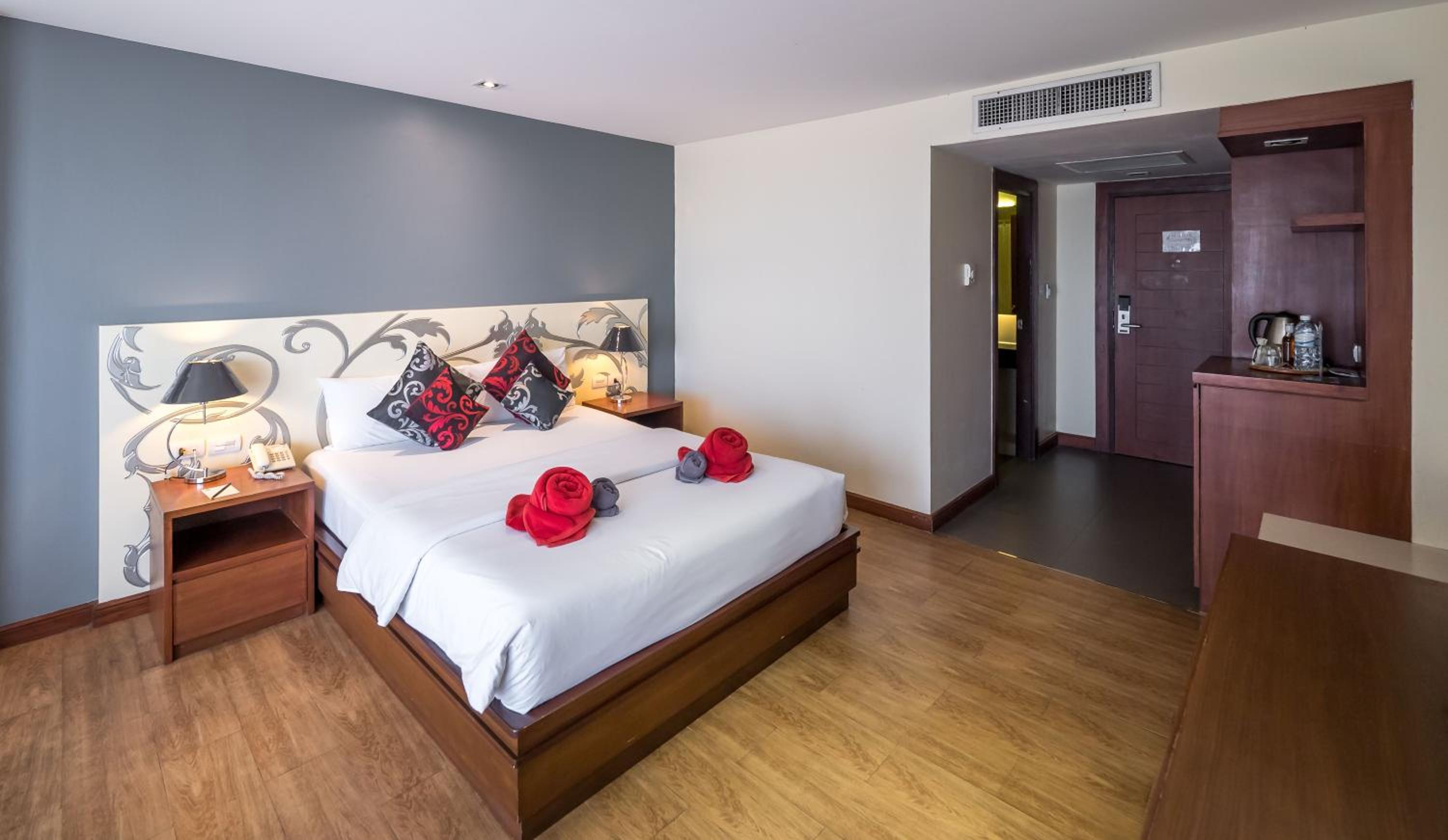 Grand Jomtien Palace Hotel