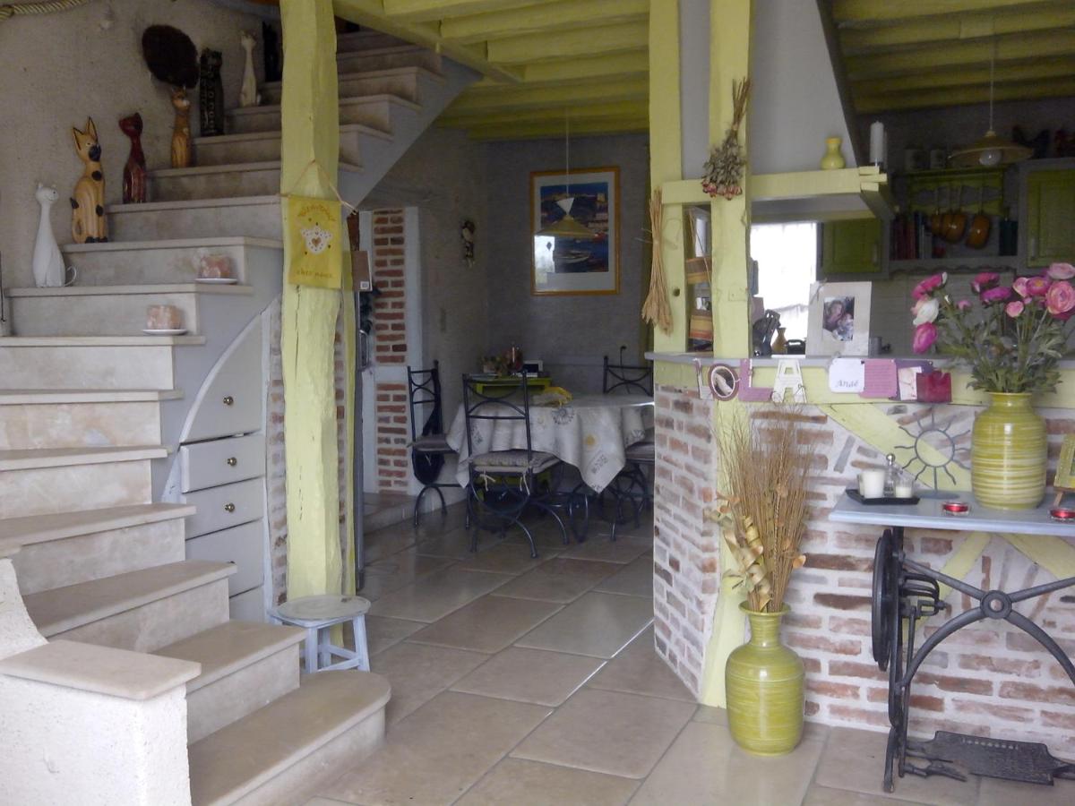 LES HIRONDELLES view 5