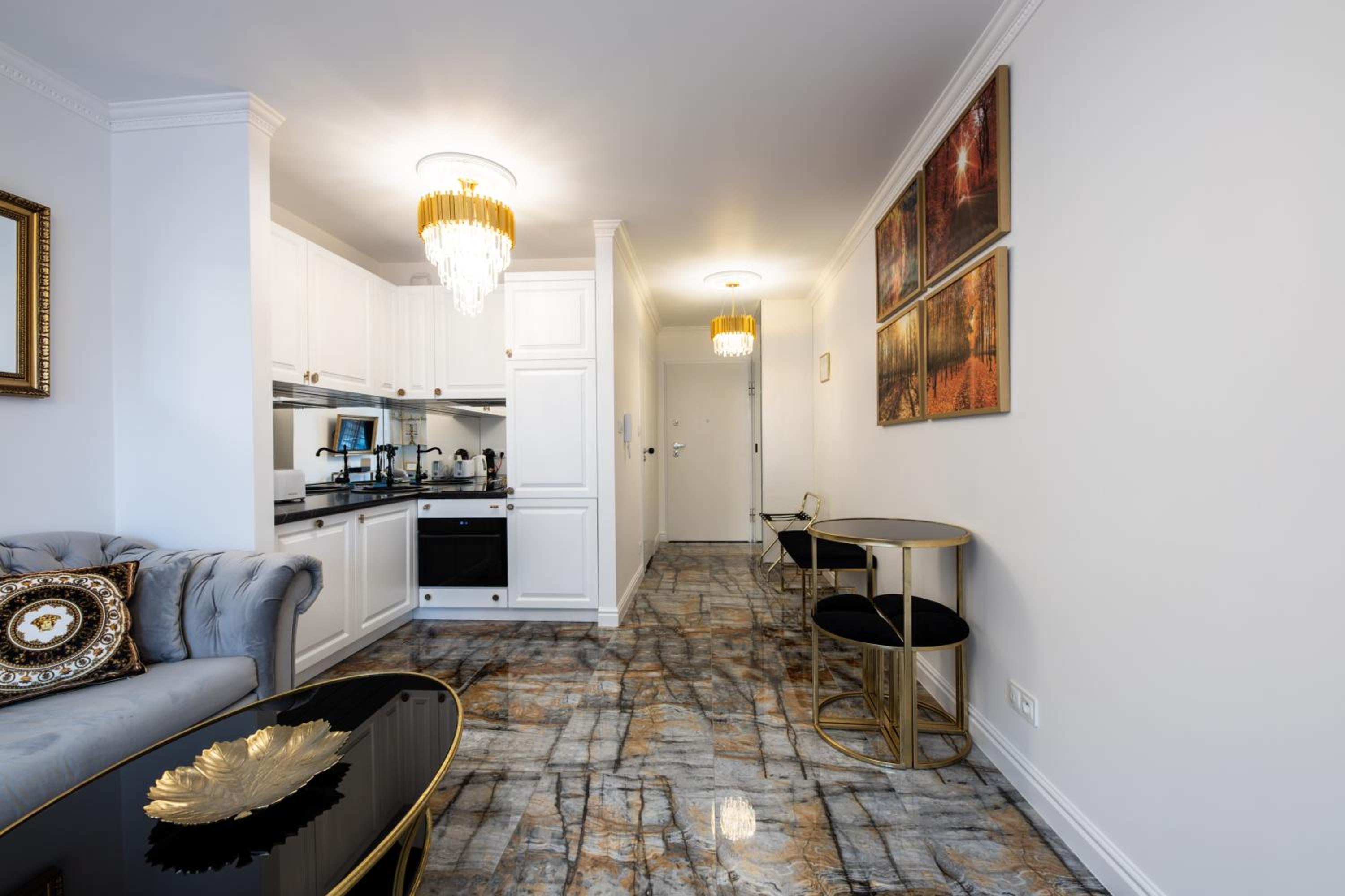 Princess Apartment - Old Town view 4