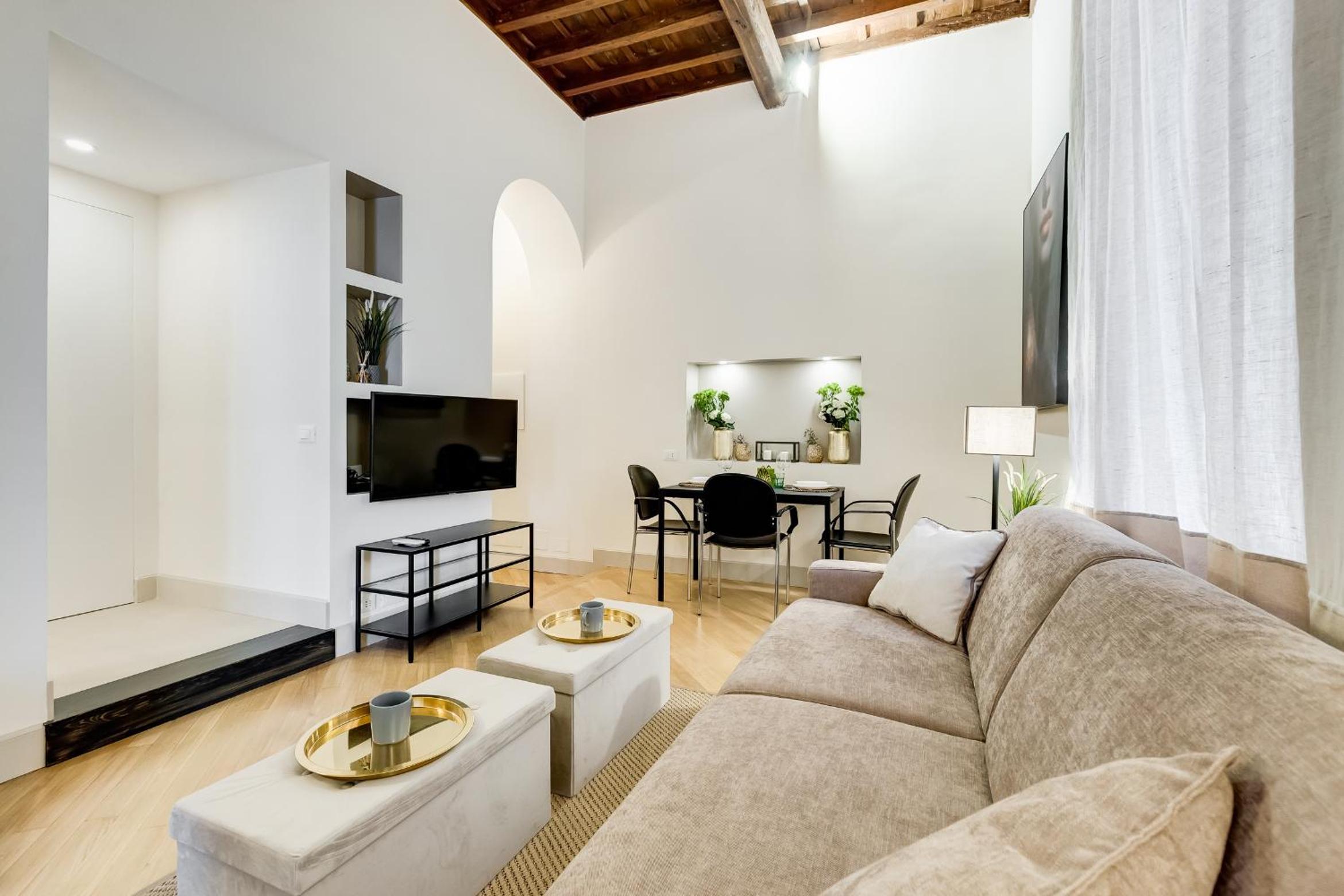 Trevi Chic House