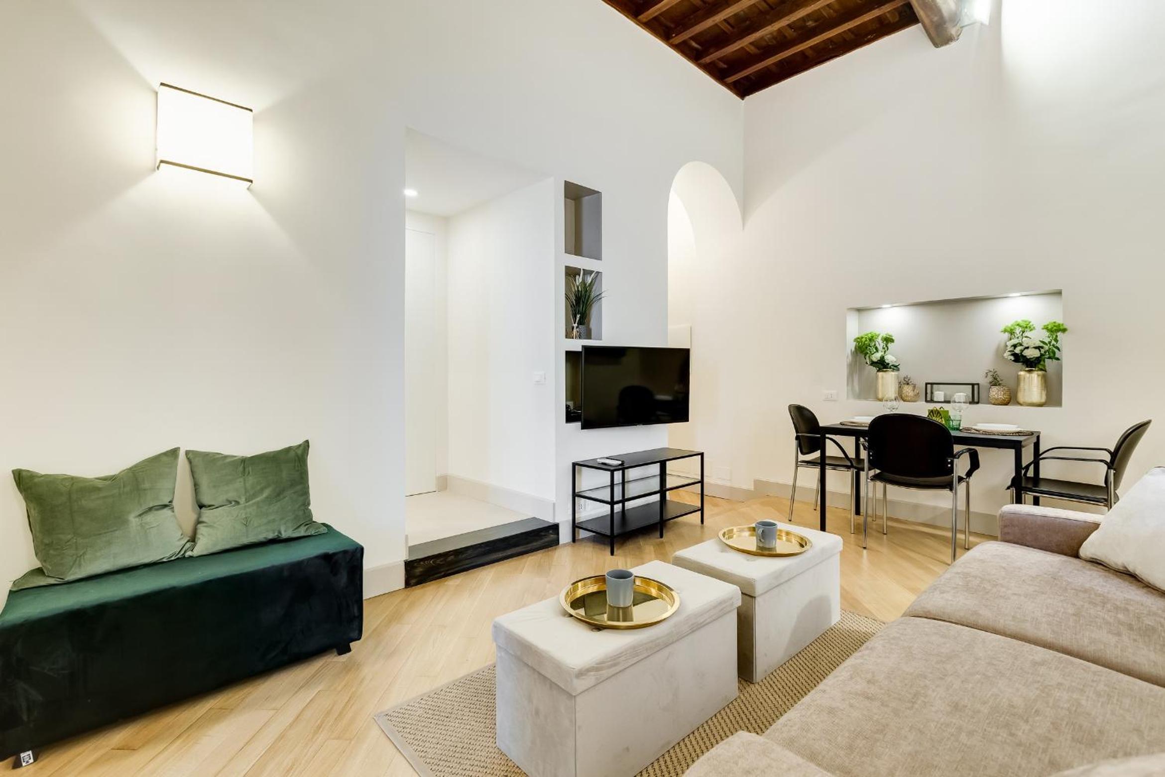 Trevi Chic House