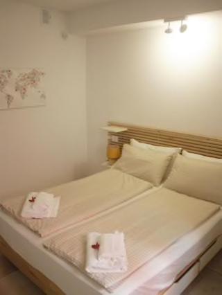 Flowers House photo 3