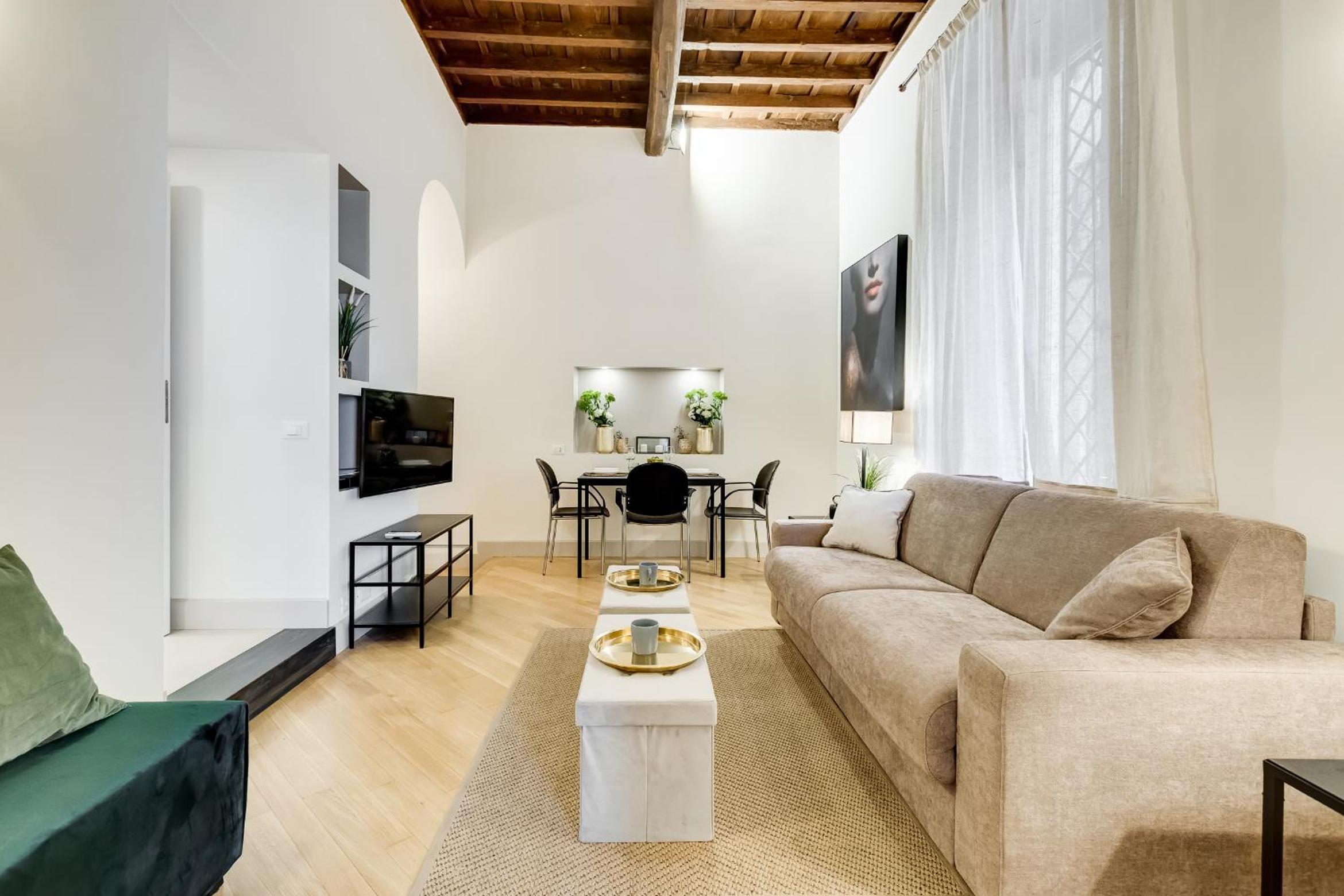 Trevi Chic House
