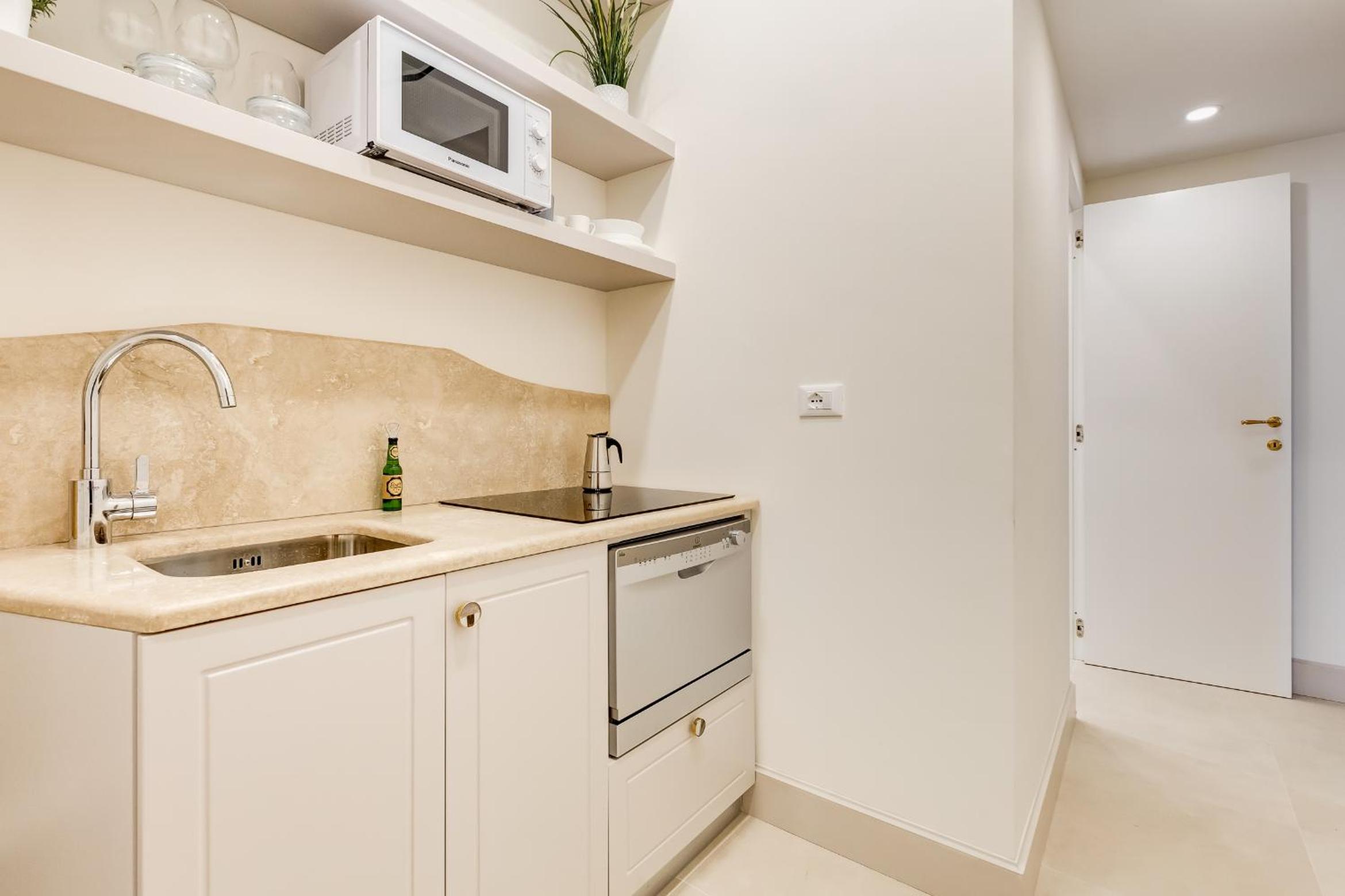 Trevi Chic House