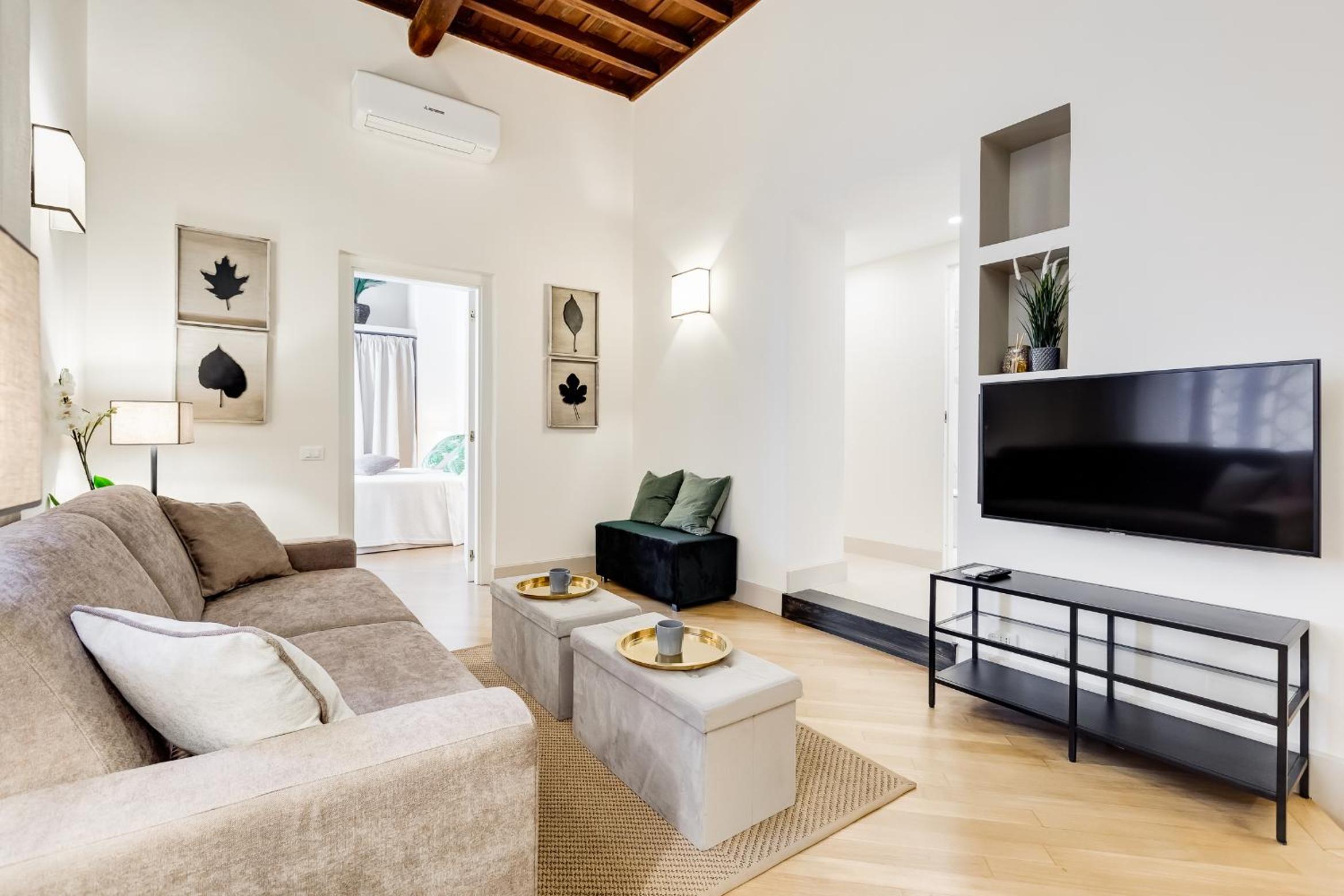 Trevi Chic House