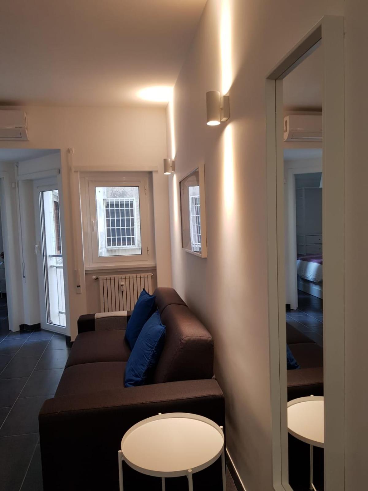 Nomentana White Apartments