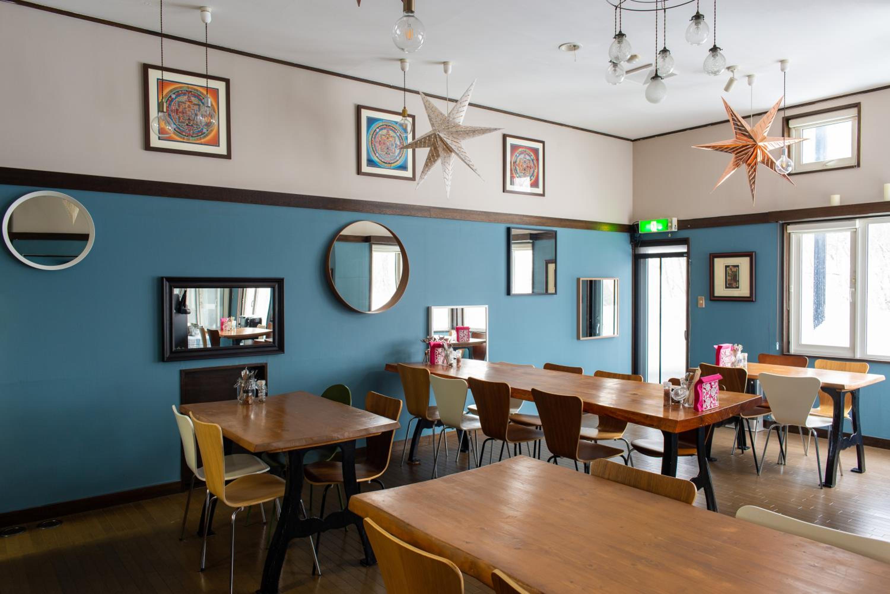 White Rose Inn