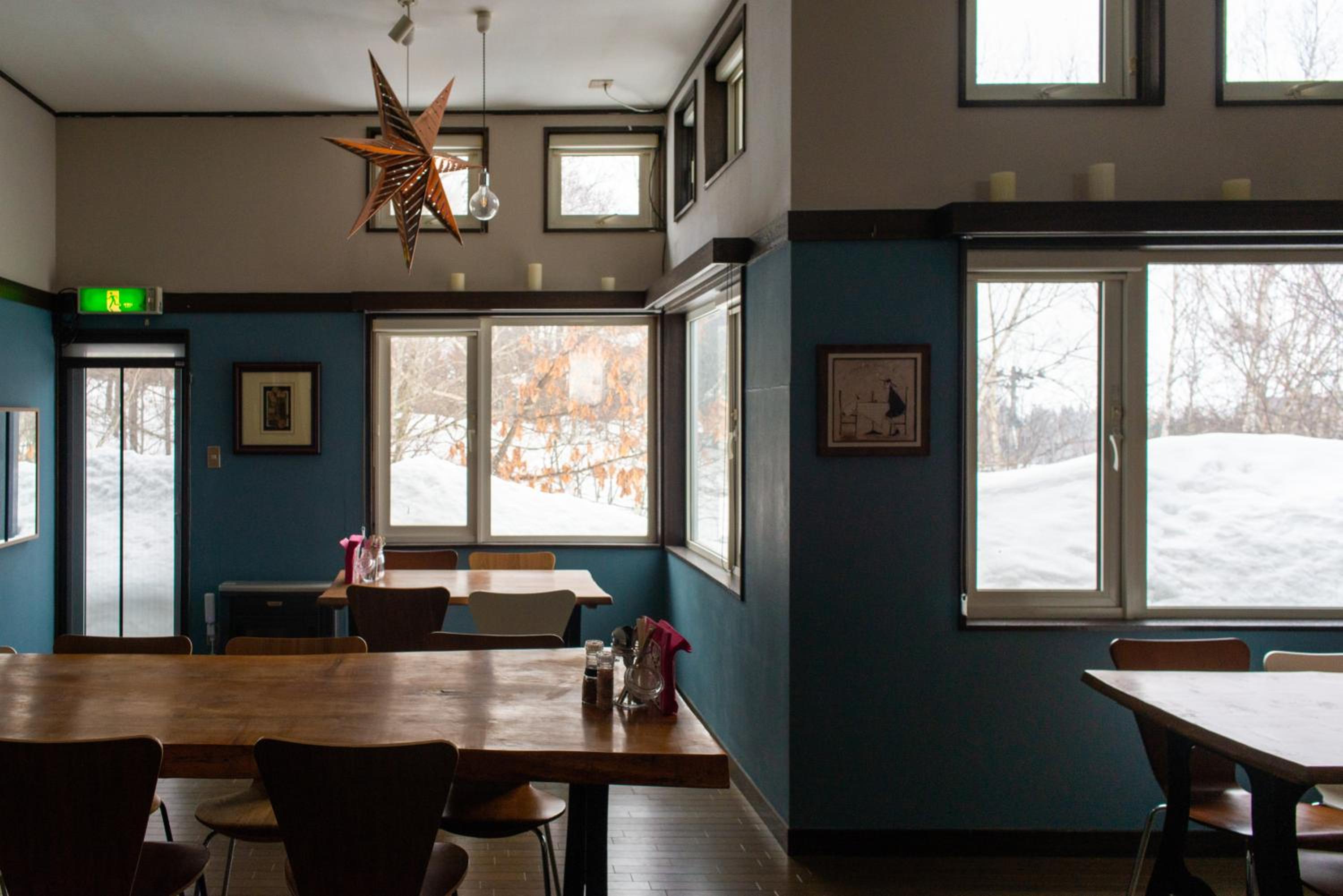 White Rose Inn