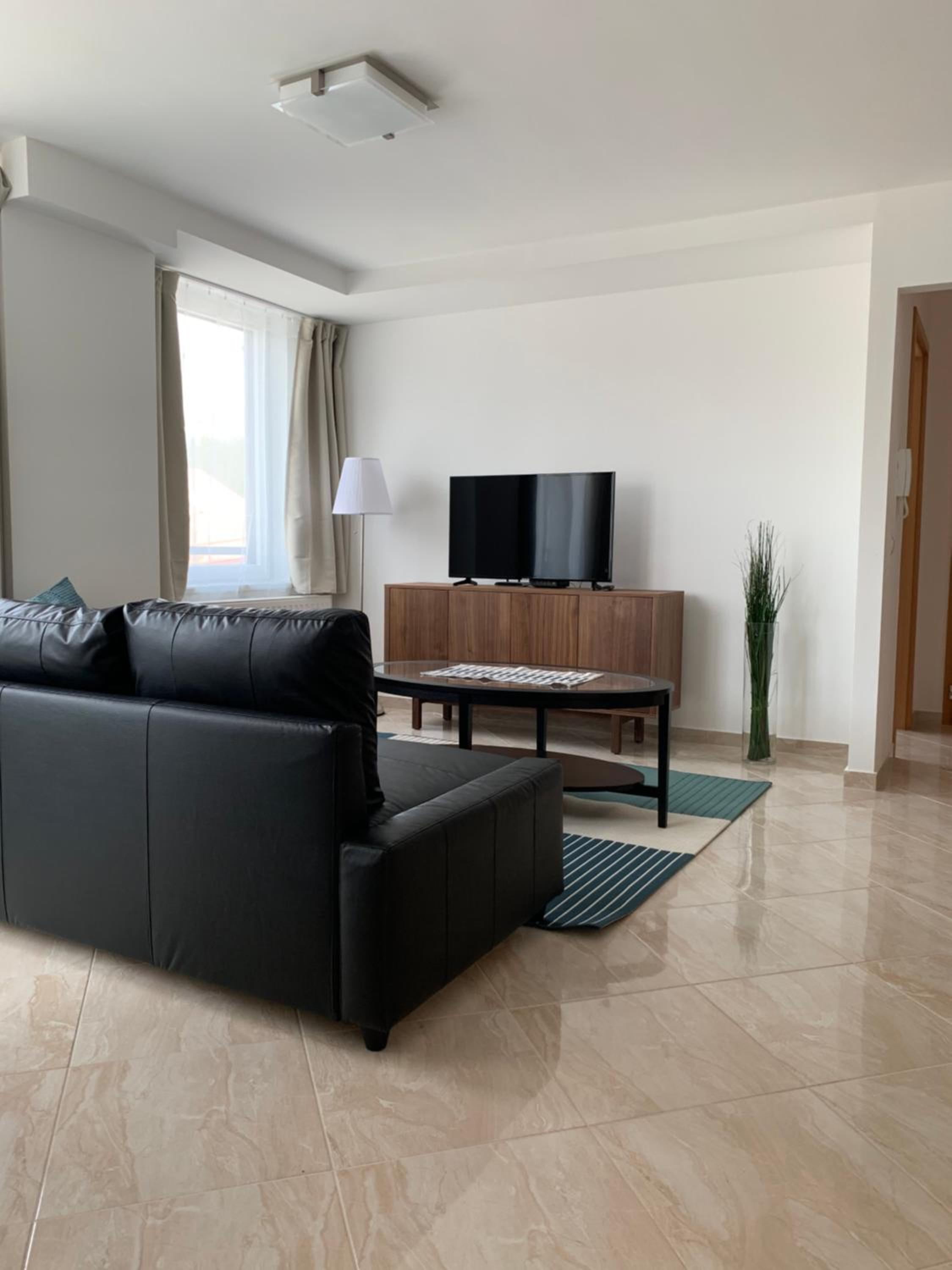 H Central Apartment