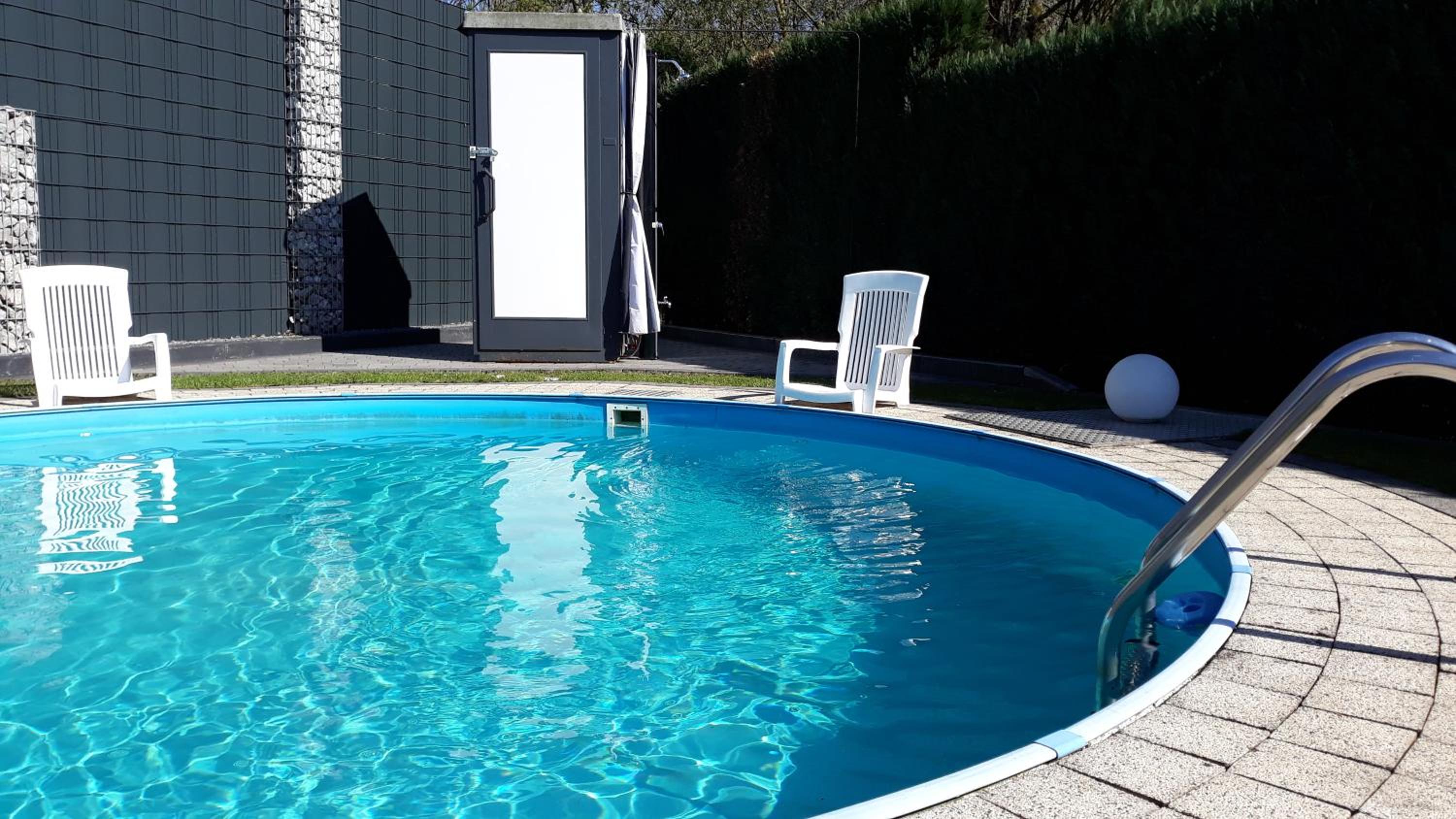 FeWo Meyer mit privatem Pool & Gartensauna view 4