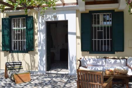 Traditional Summer House photo 3