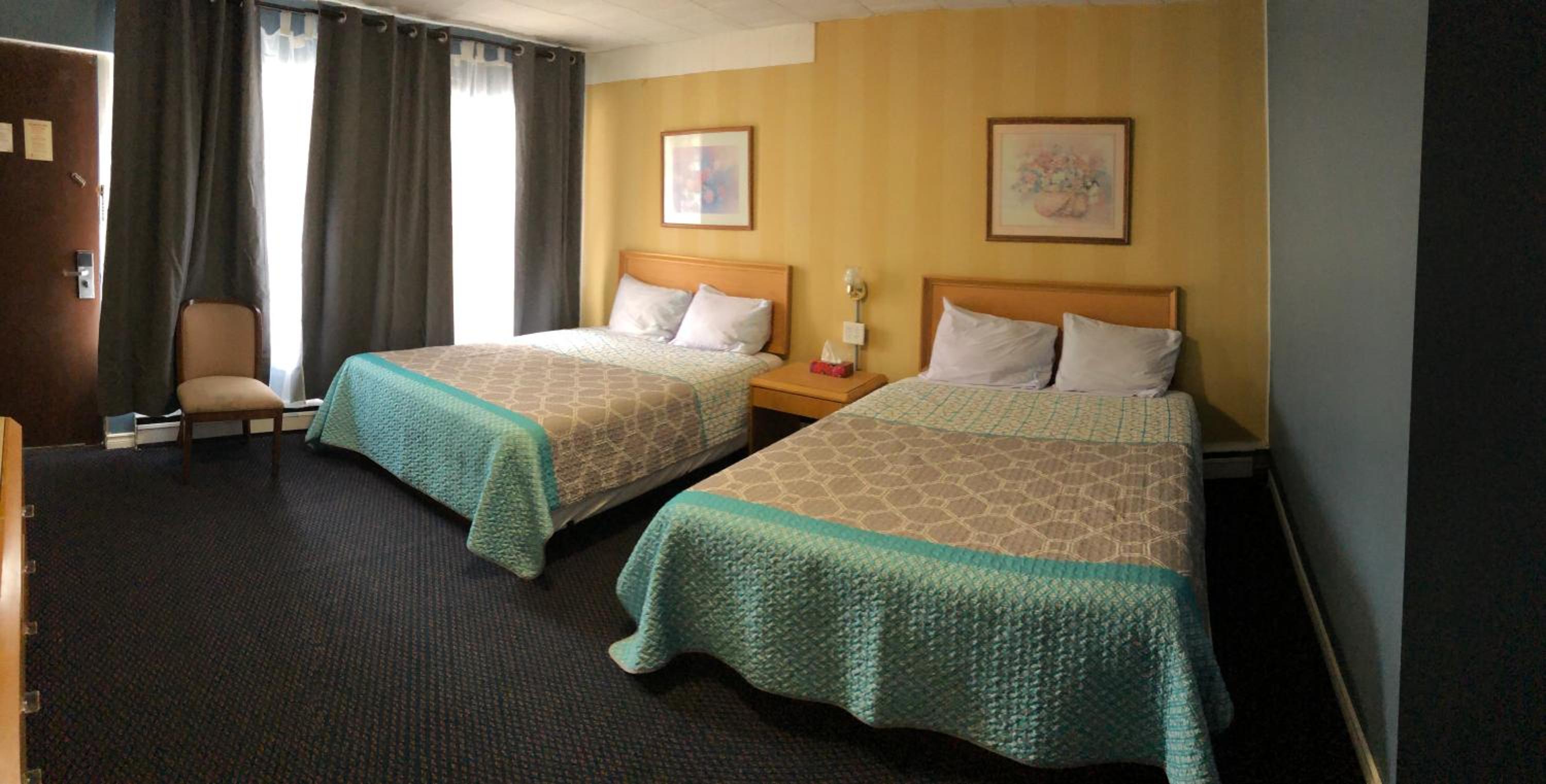 Advance Inn