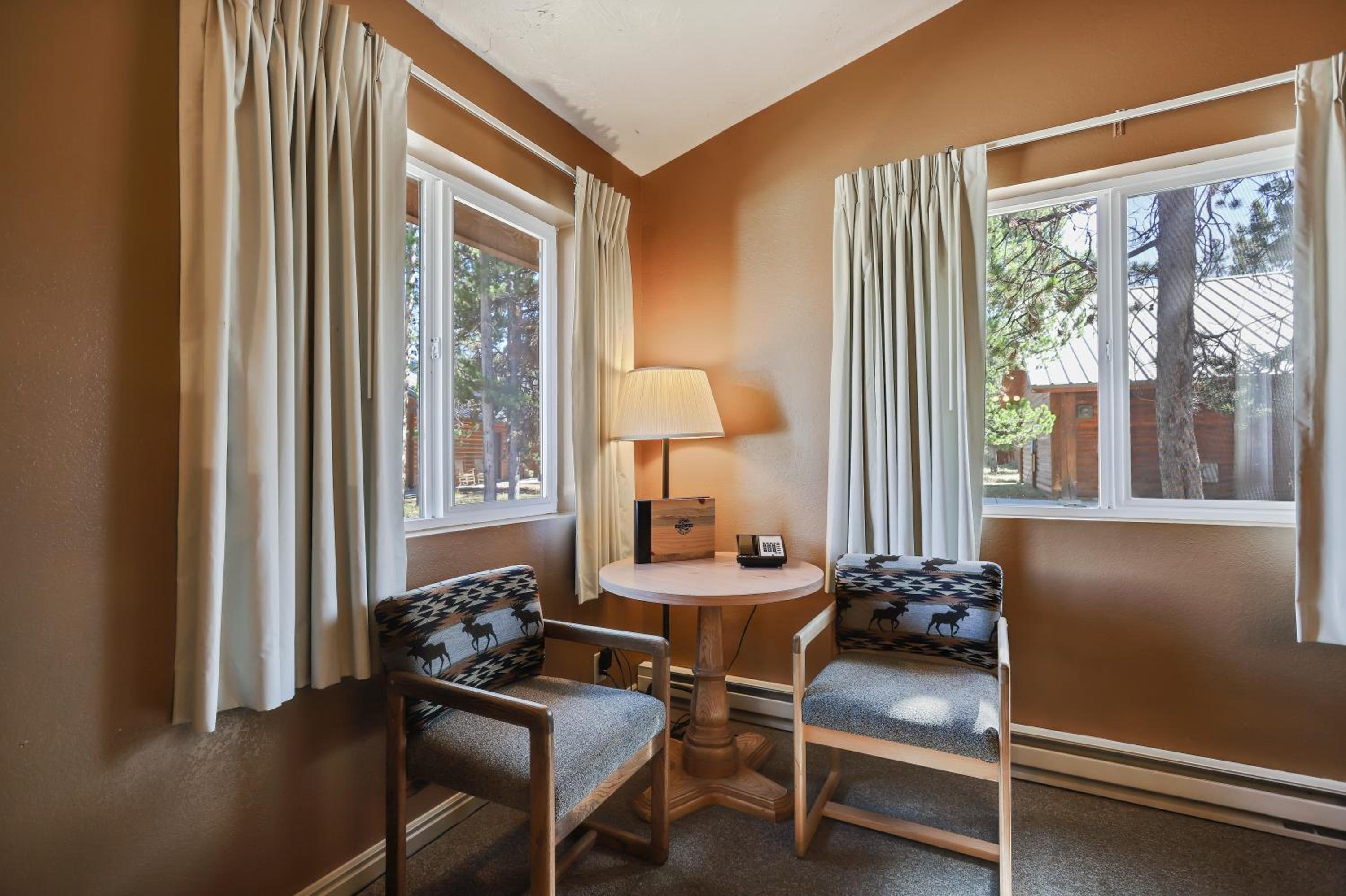 Moran Vacations - Headwaters Lodge  Cabins at Flagg Ranch - Property Image 2