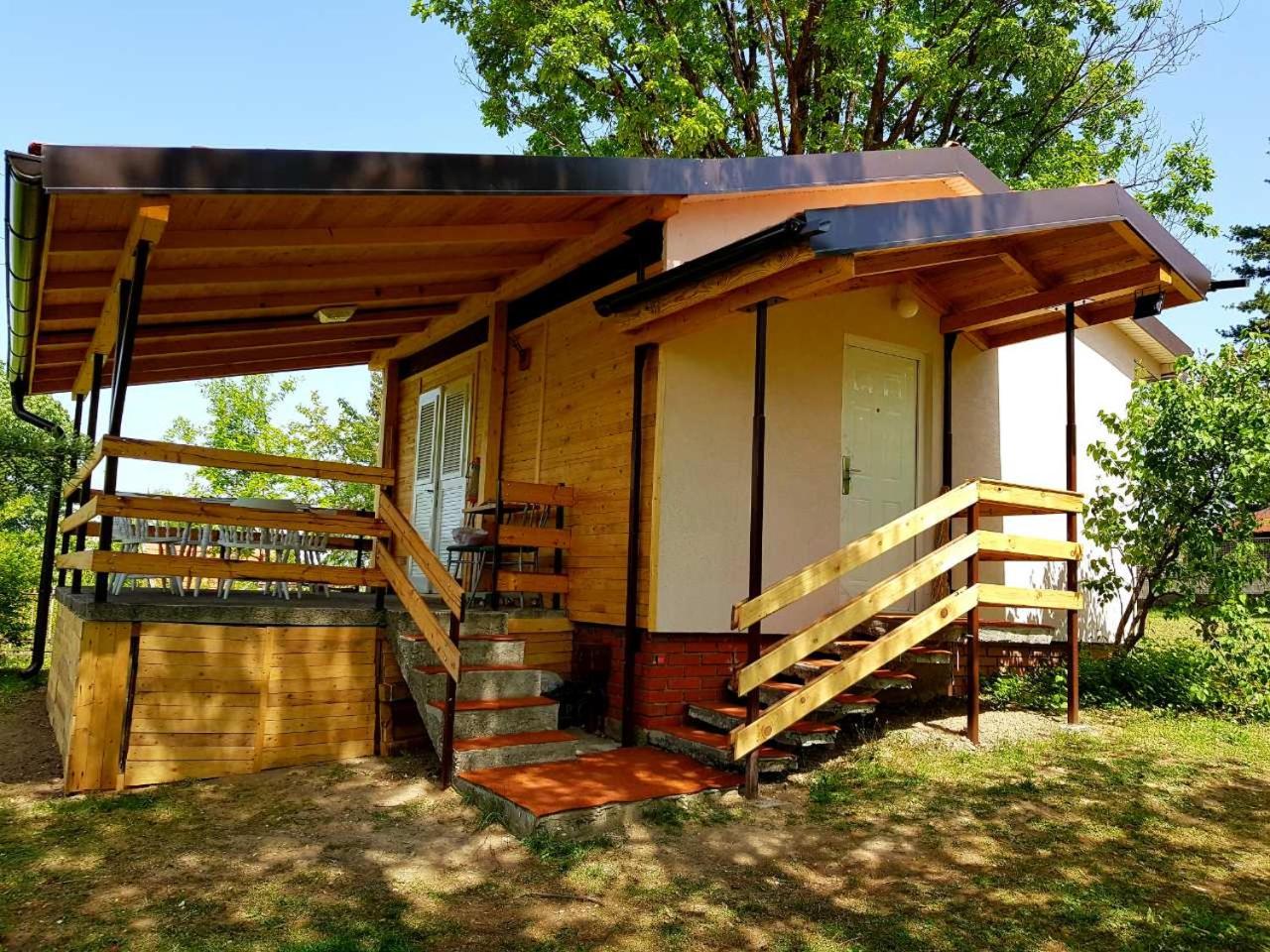 HELONA view 5