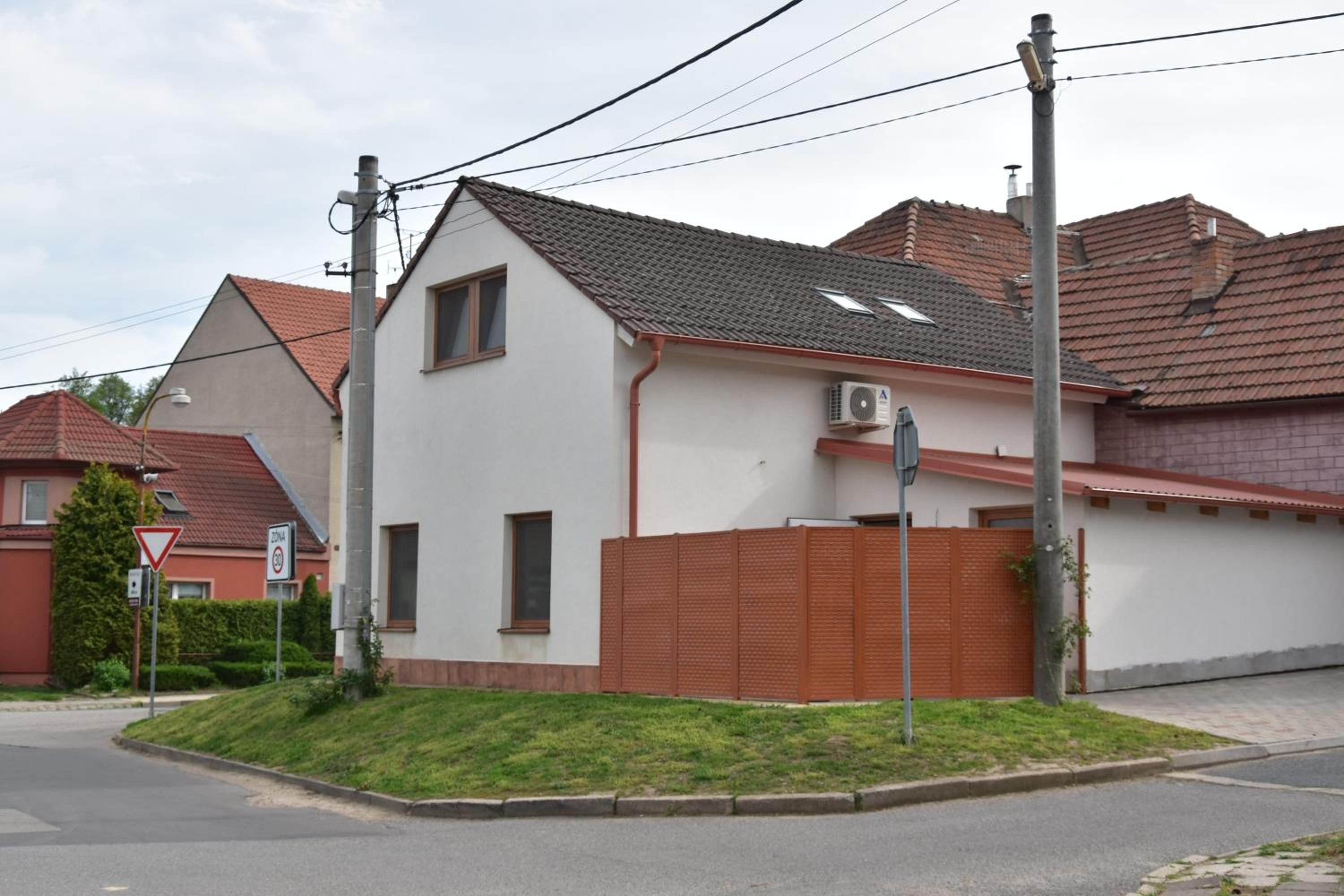 Apartmán-Hovorany