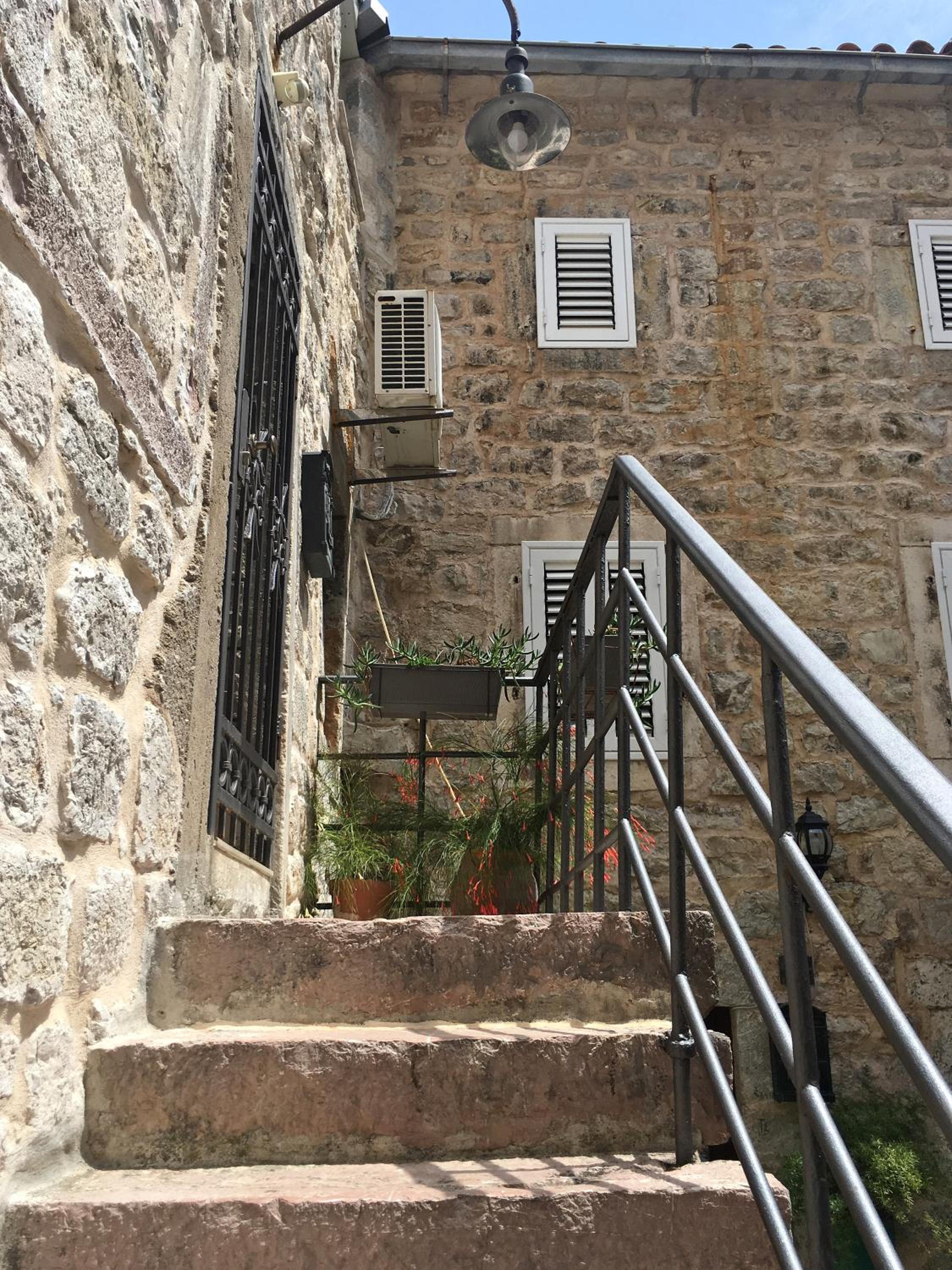 Photo 28