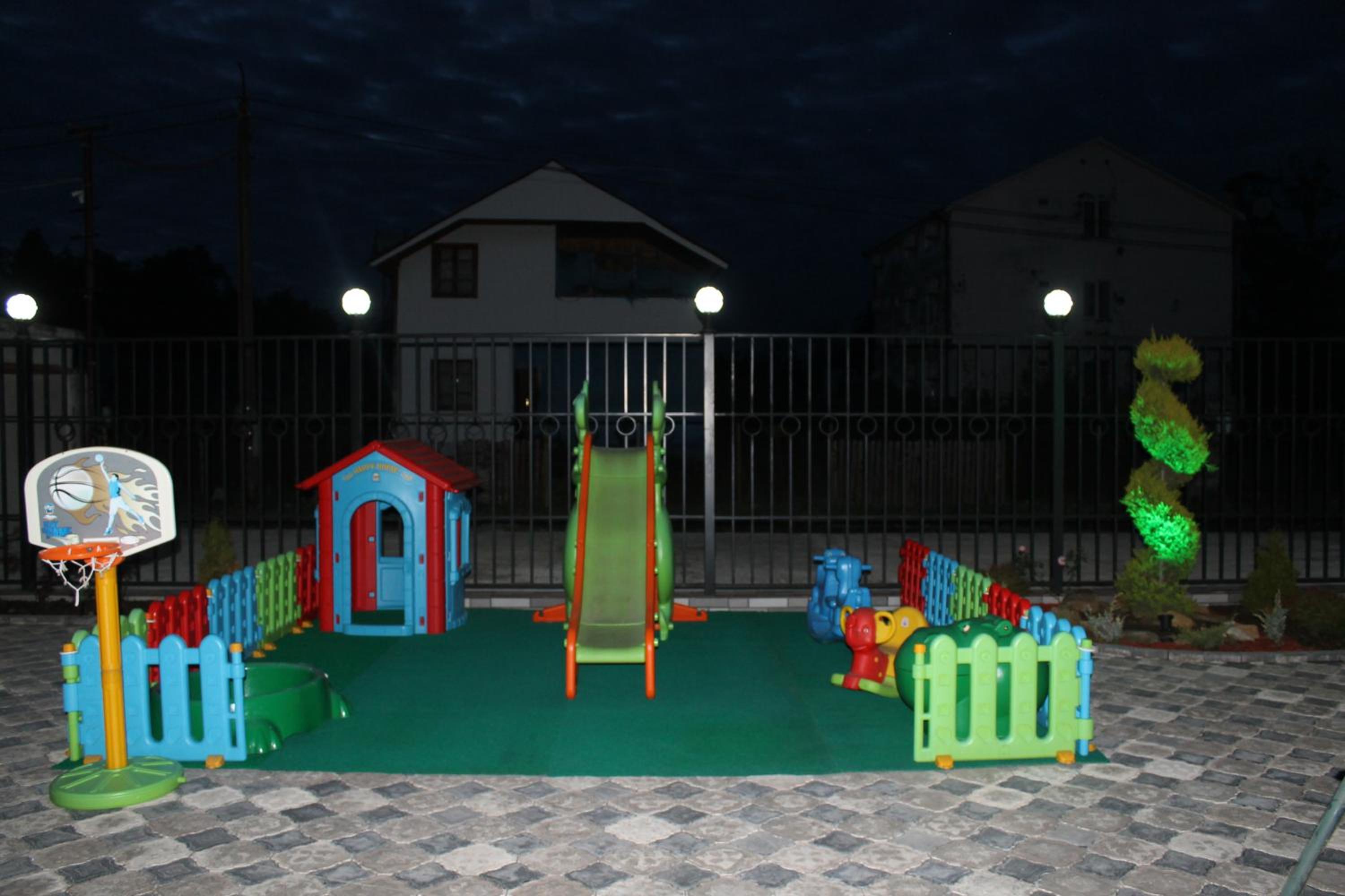 Photo 24
