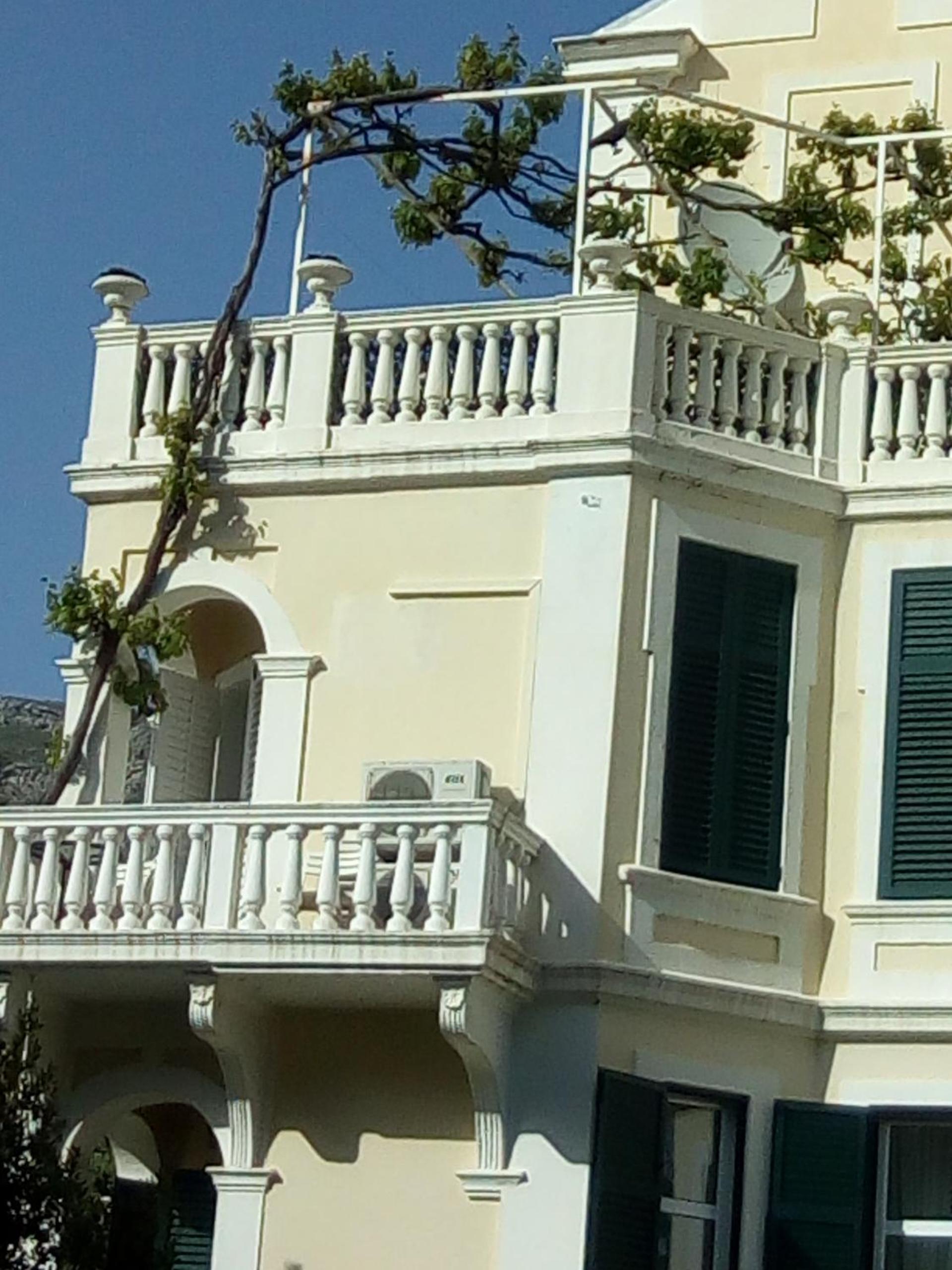 Two-bedrooms apartment with balcony and sea view,near Old town