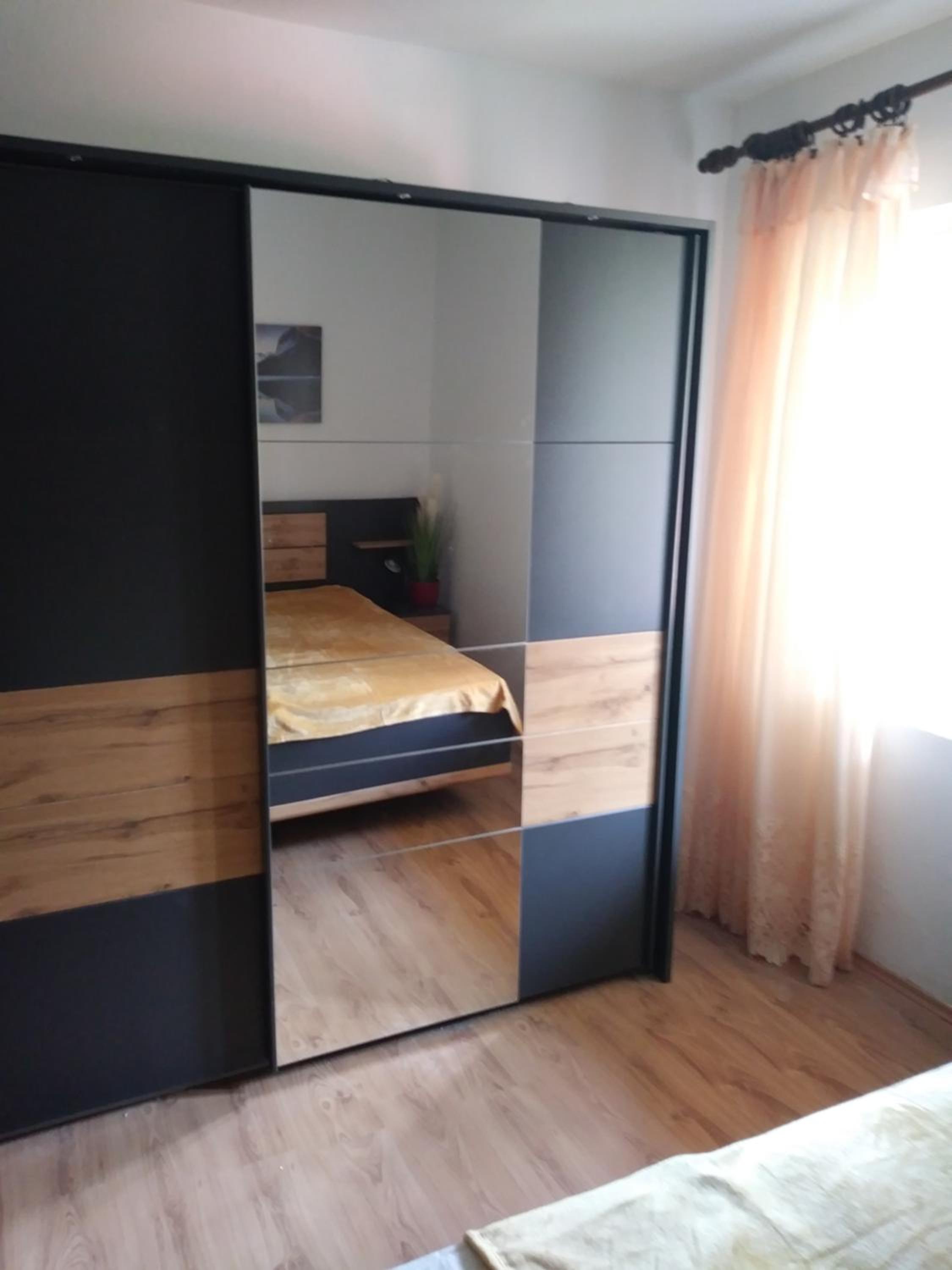 Apartments Mira