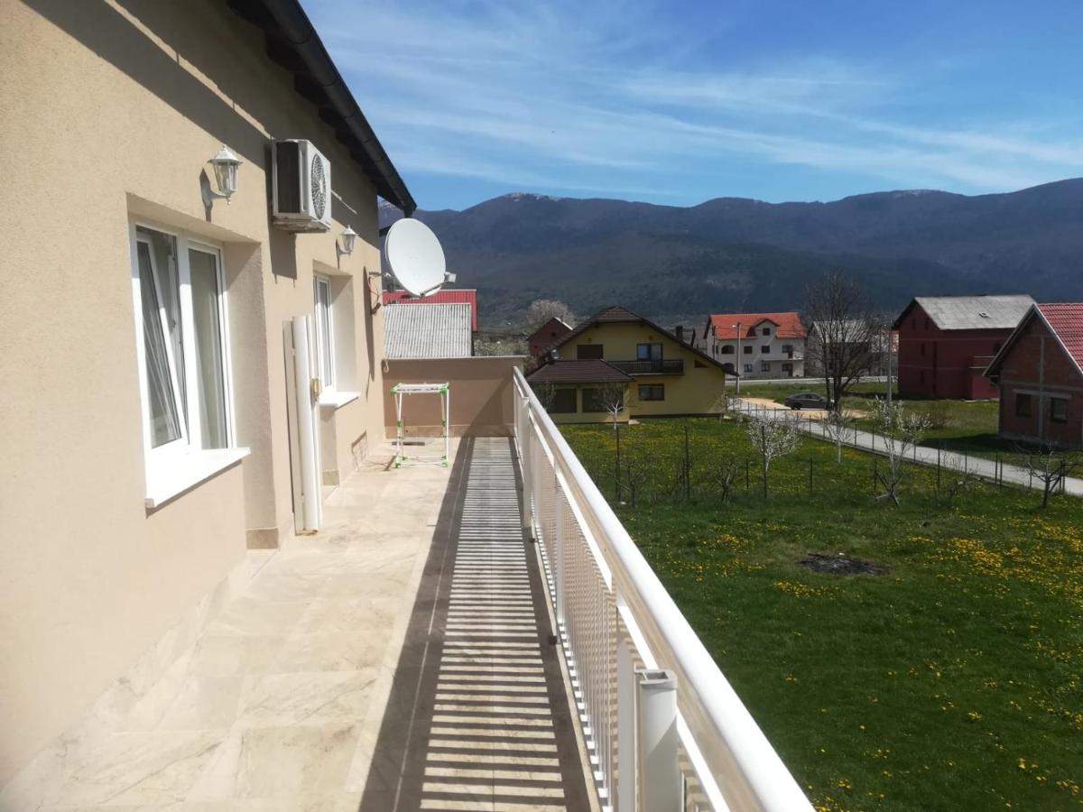 Apartment and Rooms Aračić view 4