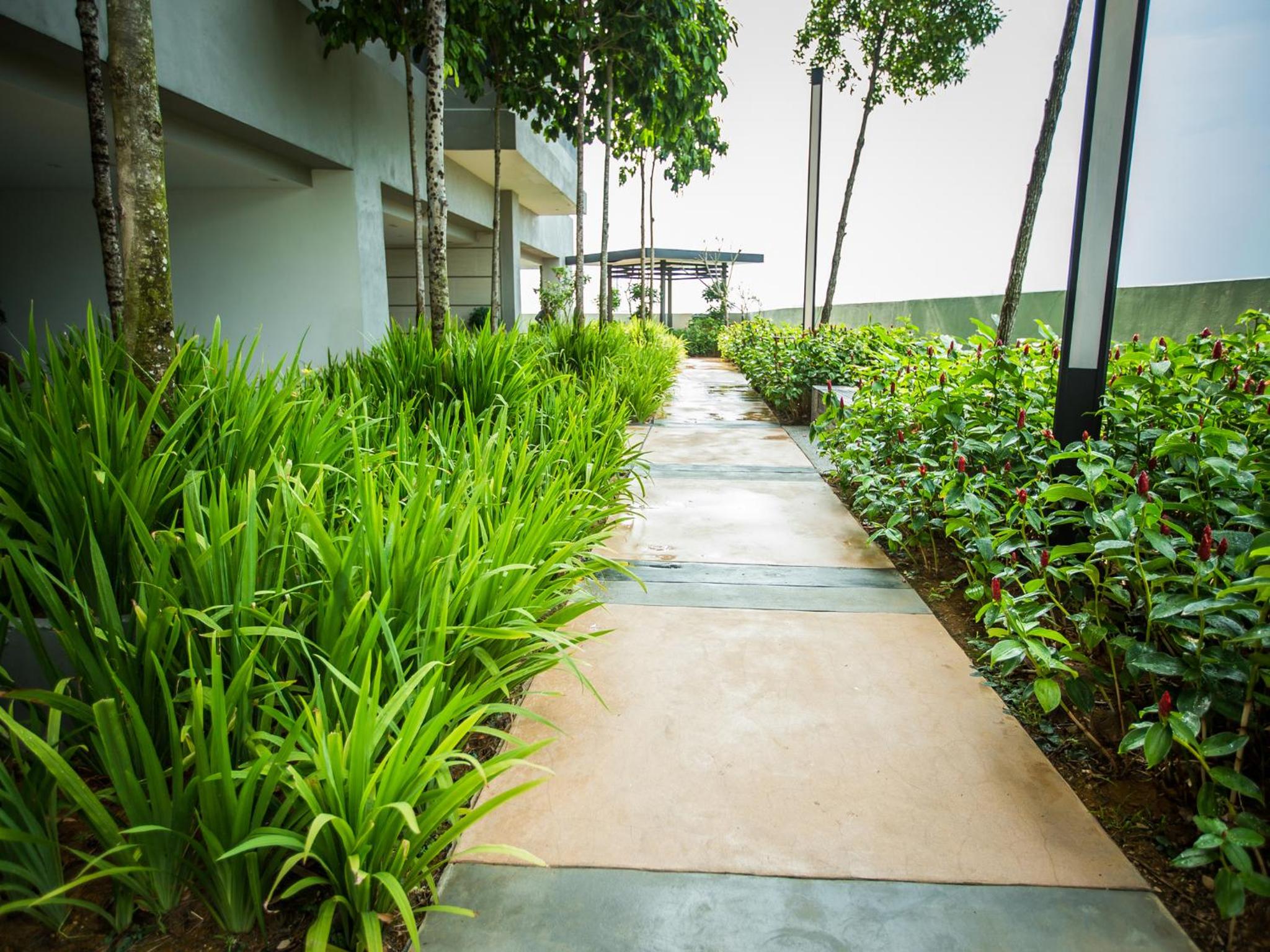 Iskandar Puteri Medini Famous Theme Park photo 2