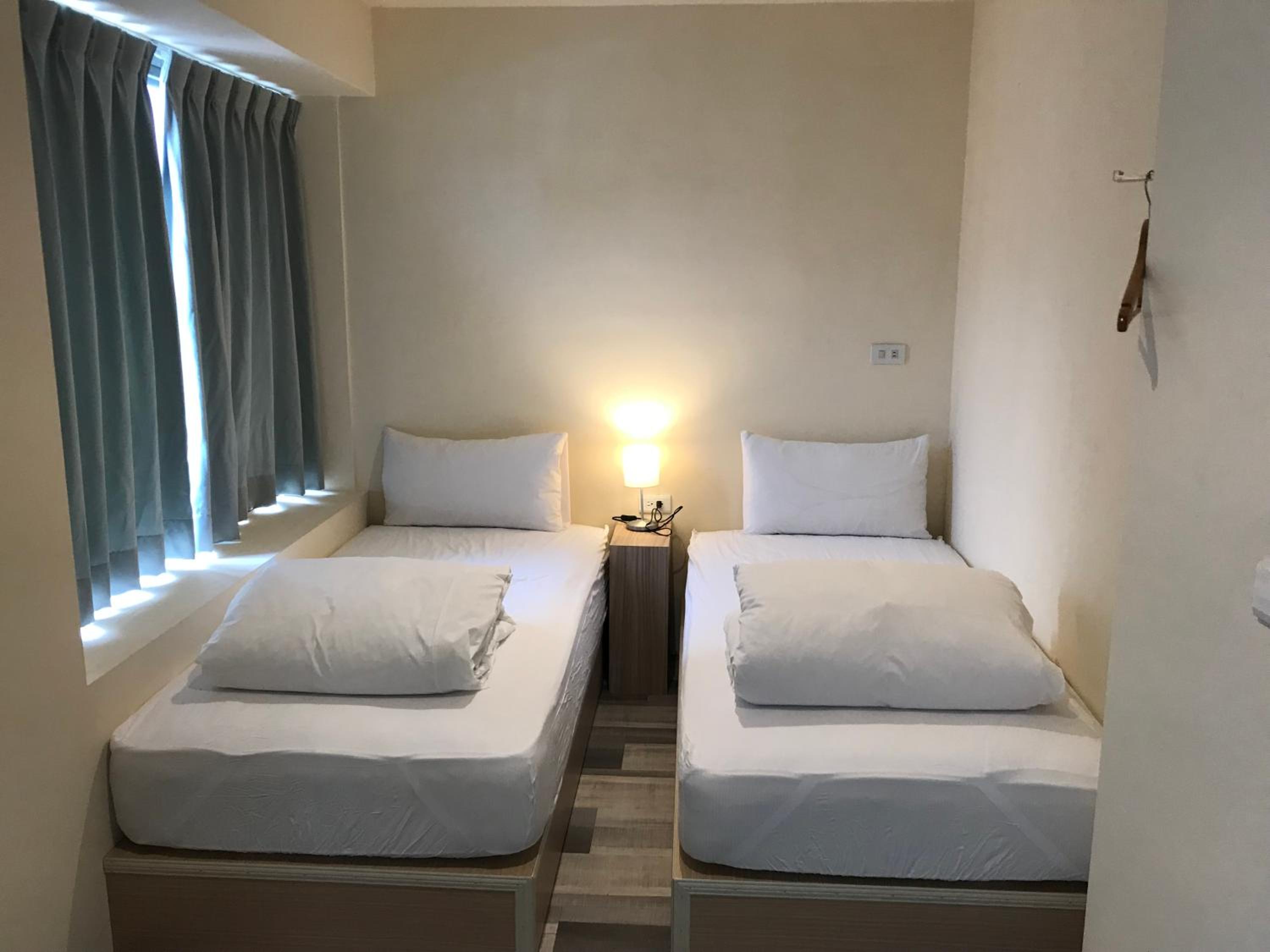 ISING HOTEL