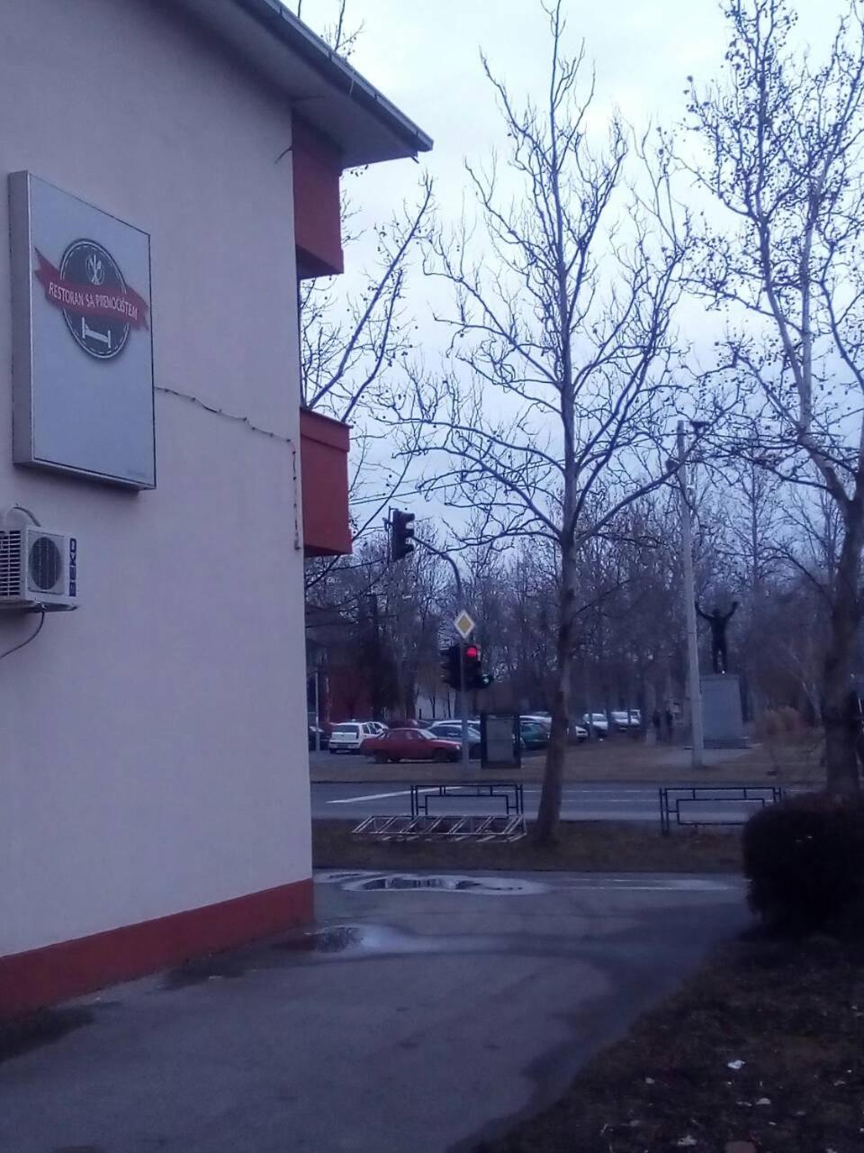 Photo 37