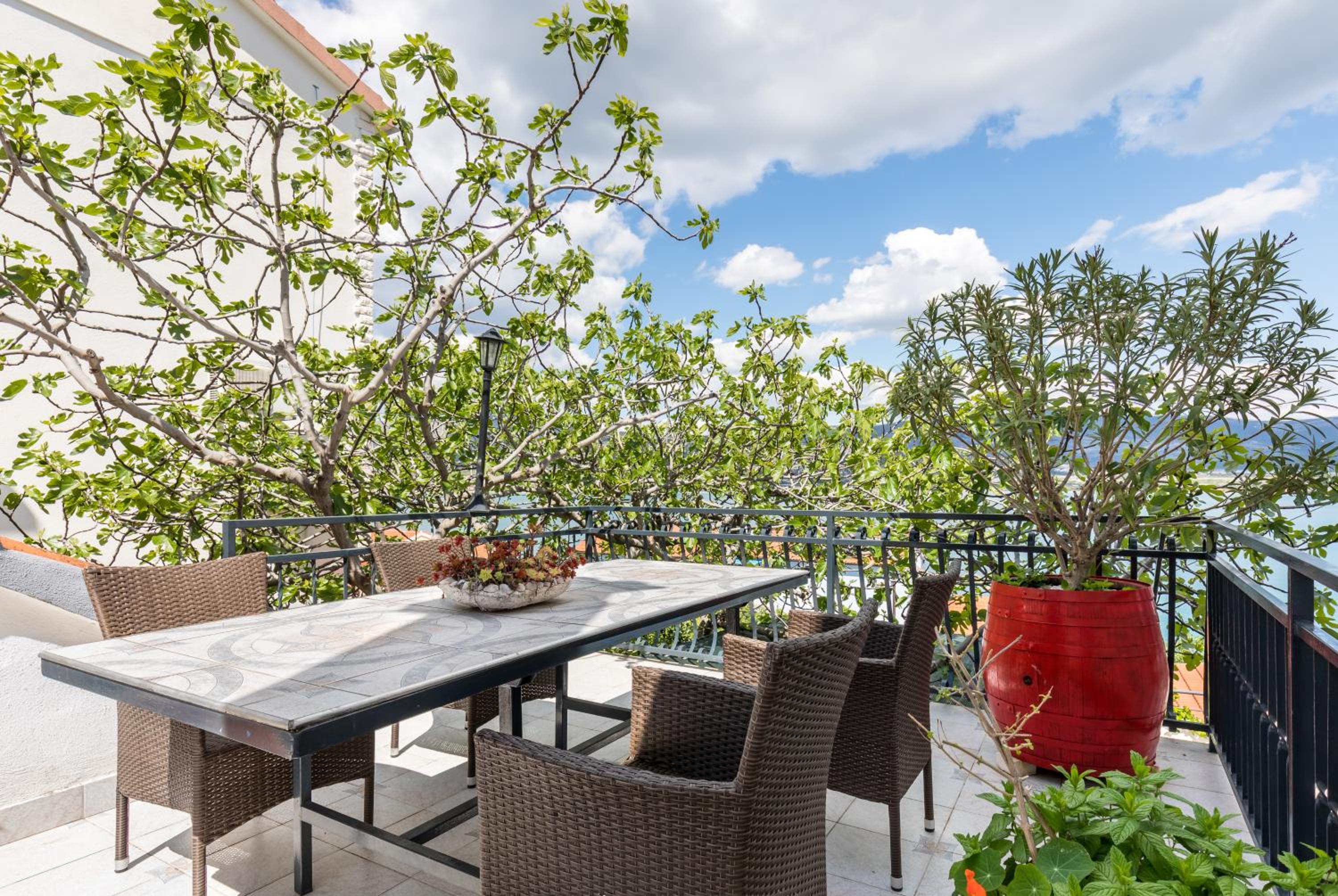 Apartments Rogulj view 5