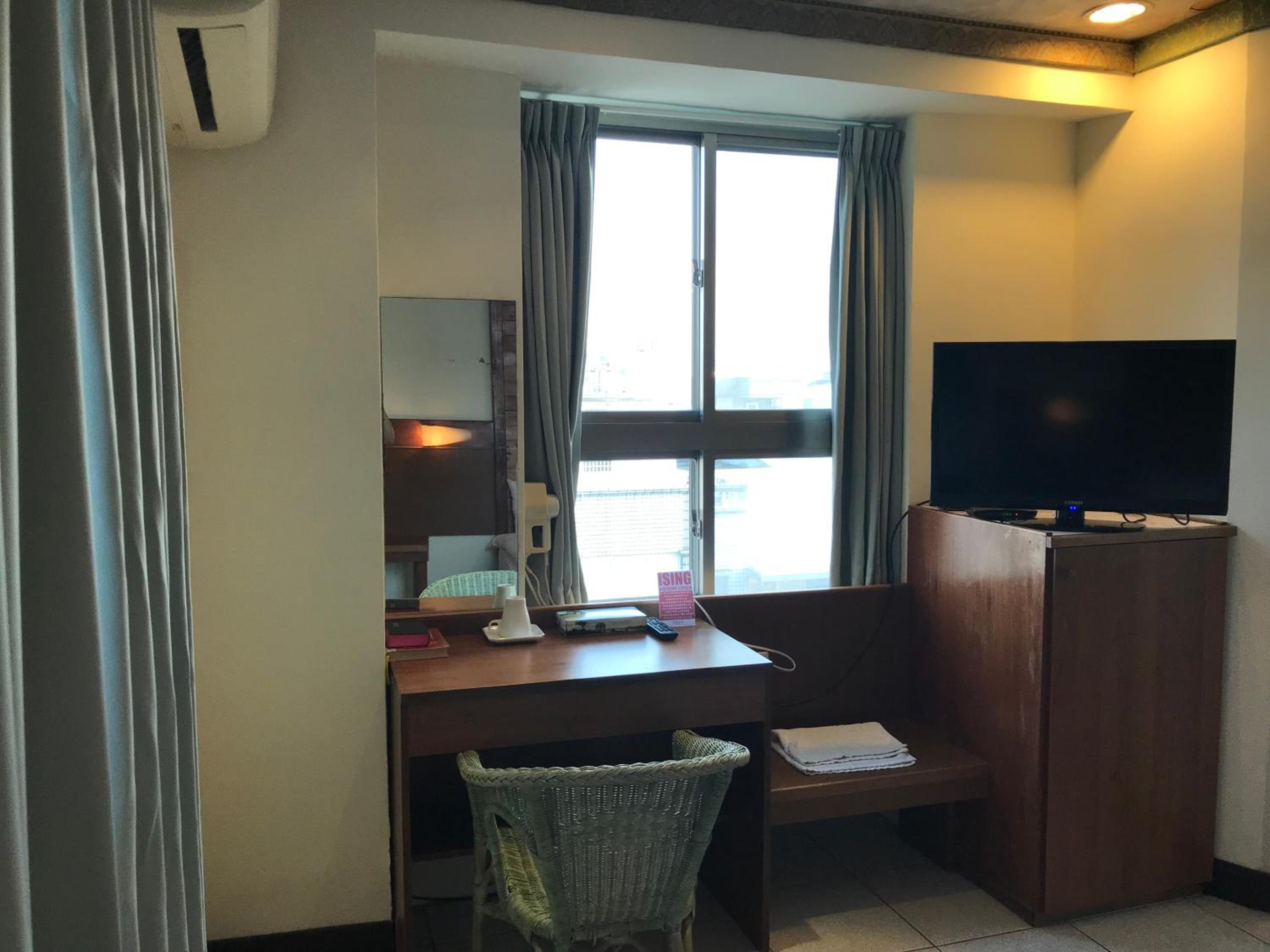 ISING HOTEL