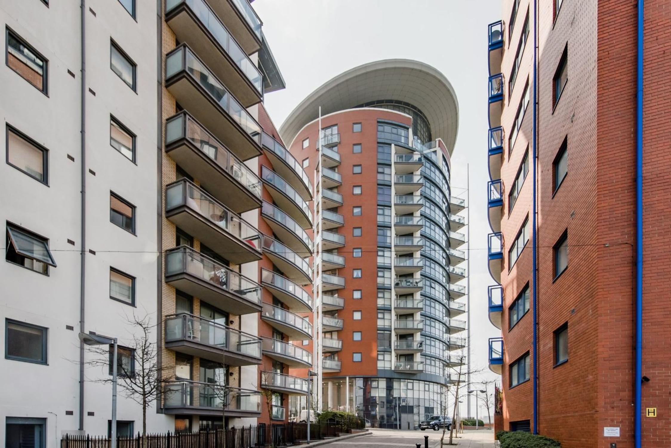 London Canary Wharf Riverside Penthouse Apartment