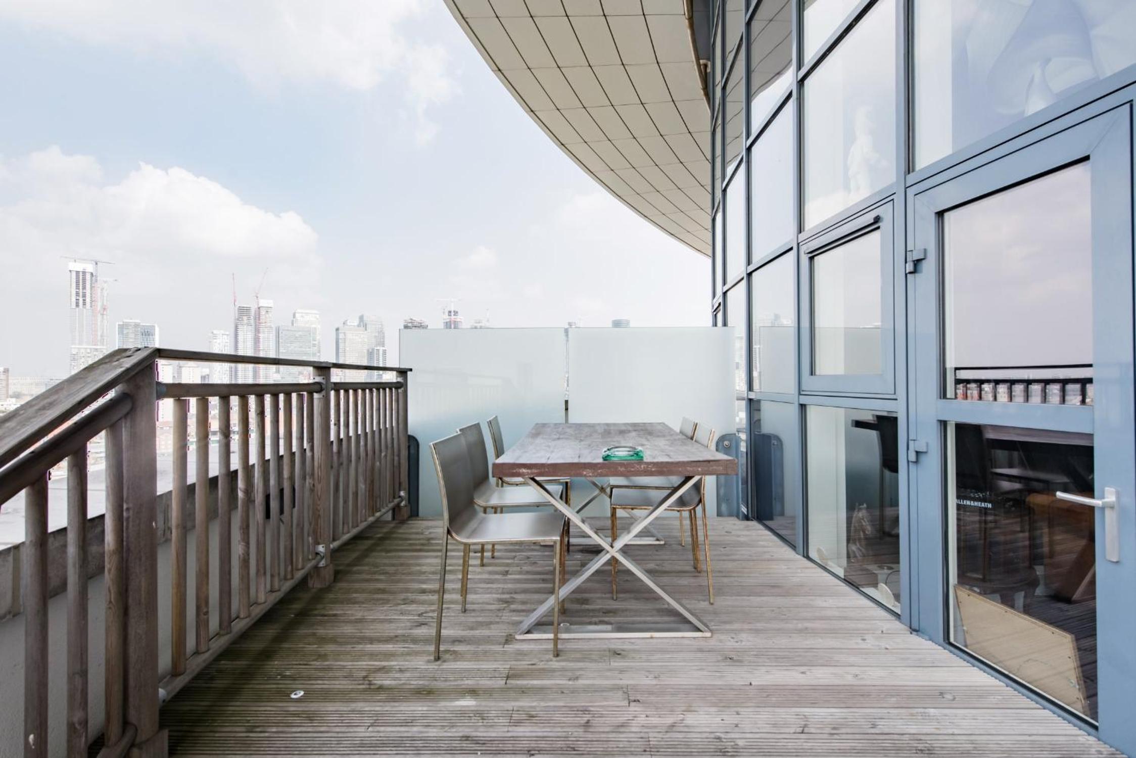 outdoor bbq area