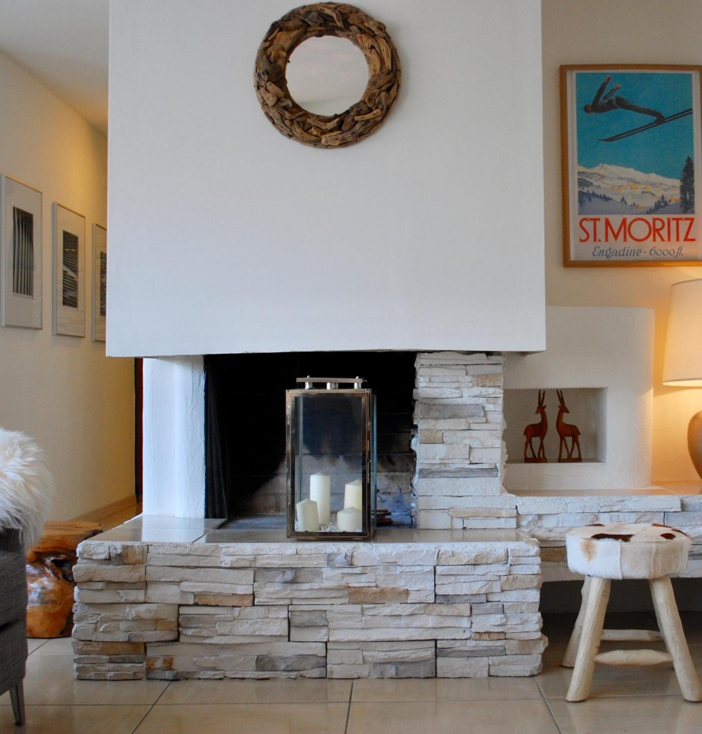 Hotel CENTRAL PENTHOUSE GREAT LAKE VIEW - Image 1