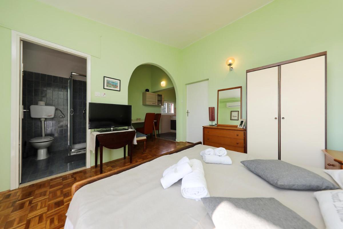 VILLA TERRACOTTA STUDIO 1 view 3