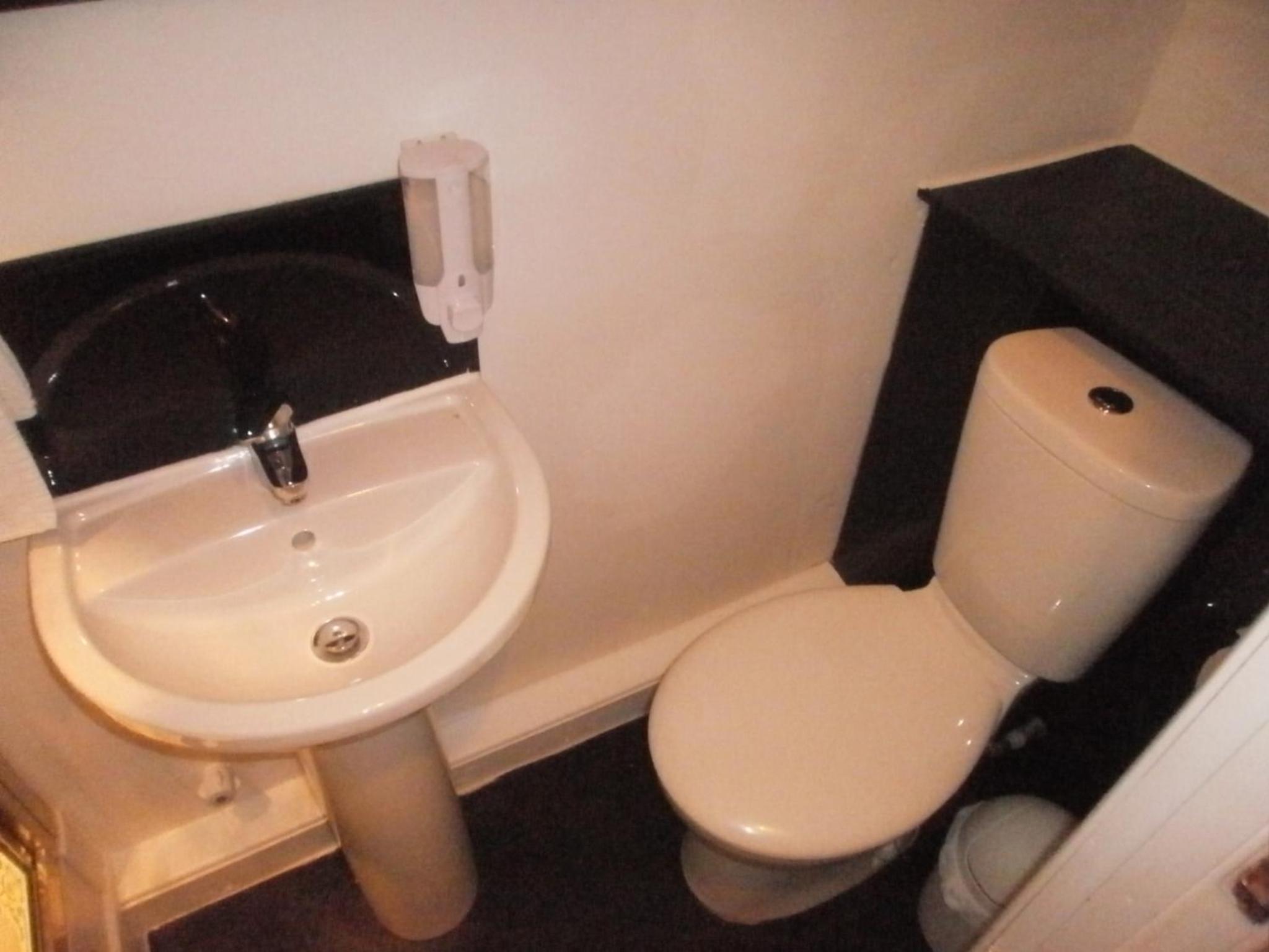 Photo 28