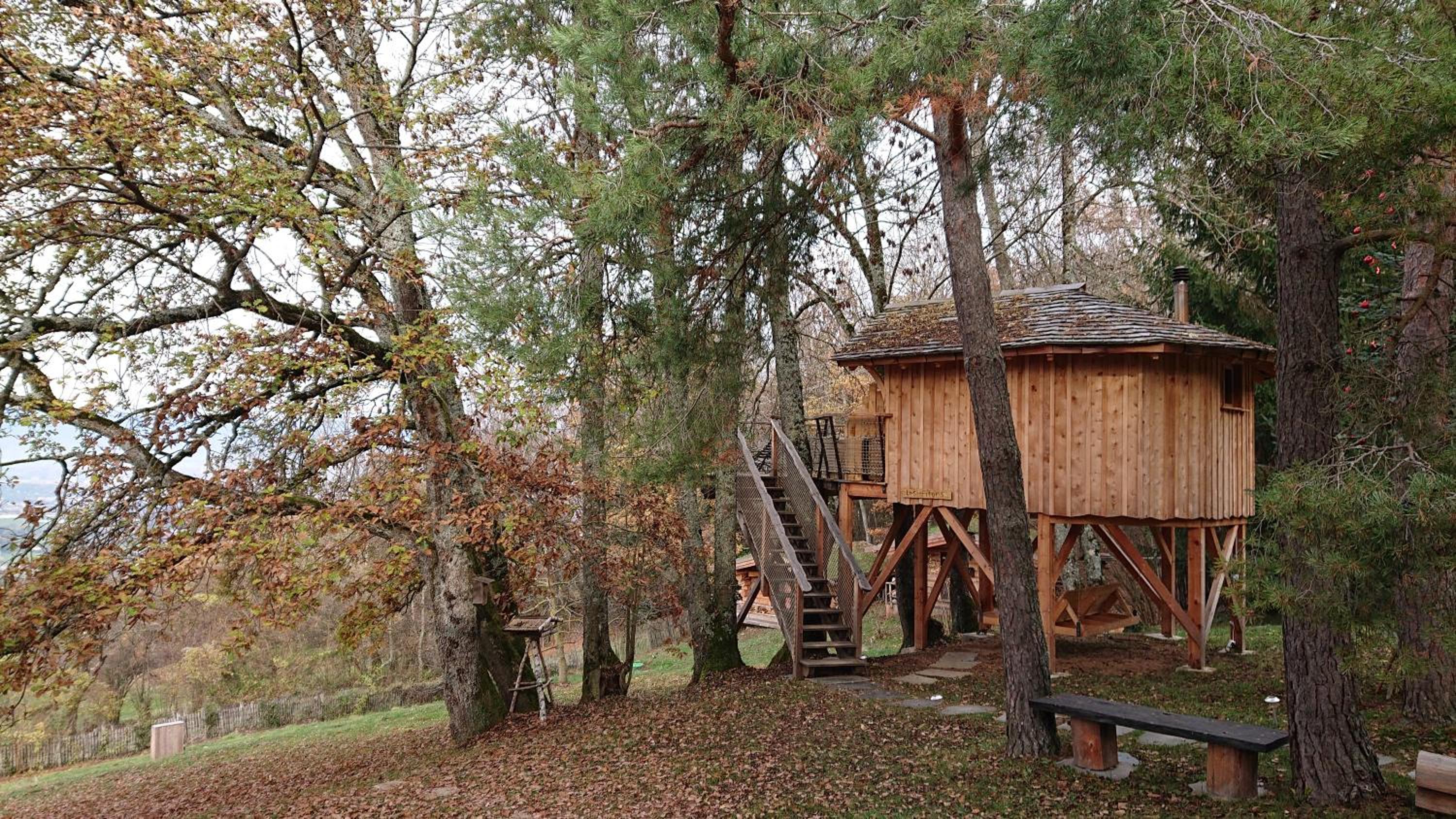Les Cabanes Du Saleve