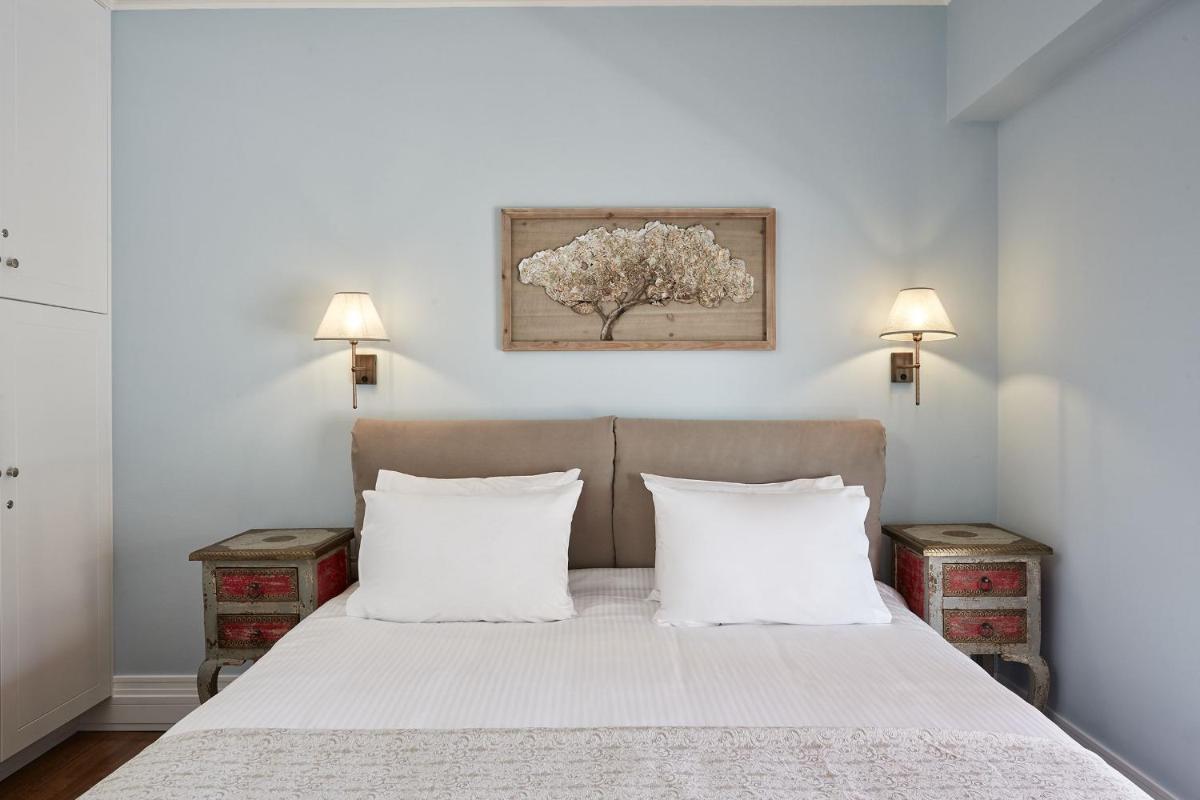 Fabulous 3BD Apt close to Kalimarmaro