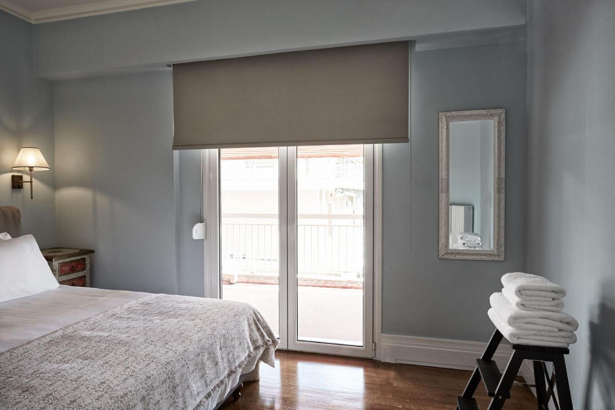 Fabulous 3BD Apt close to Kalimarmaro
