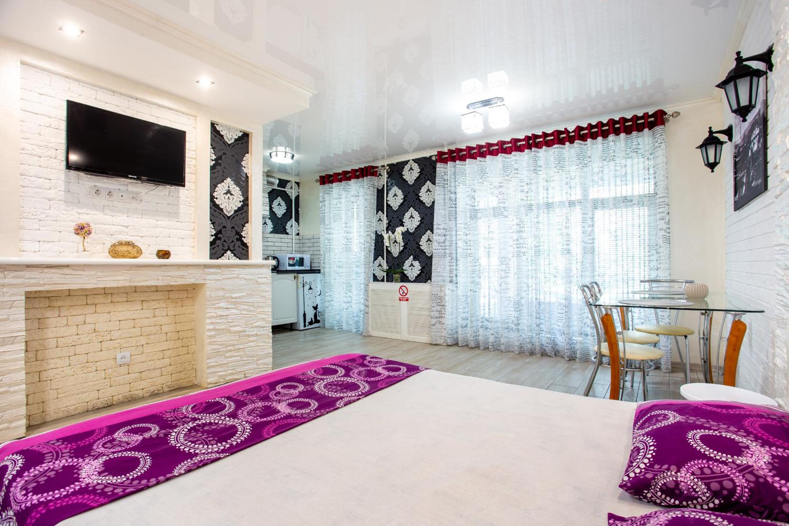 Studio on Oliinyka Street view 4