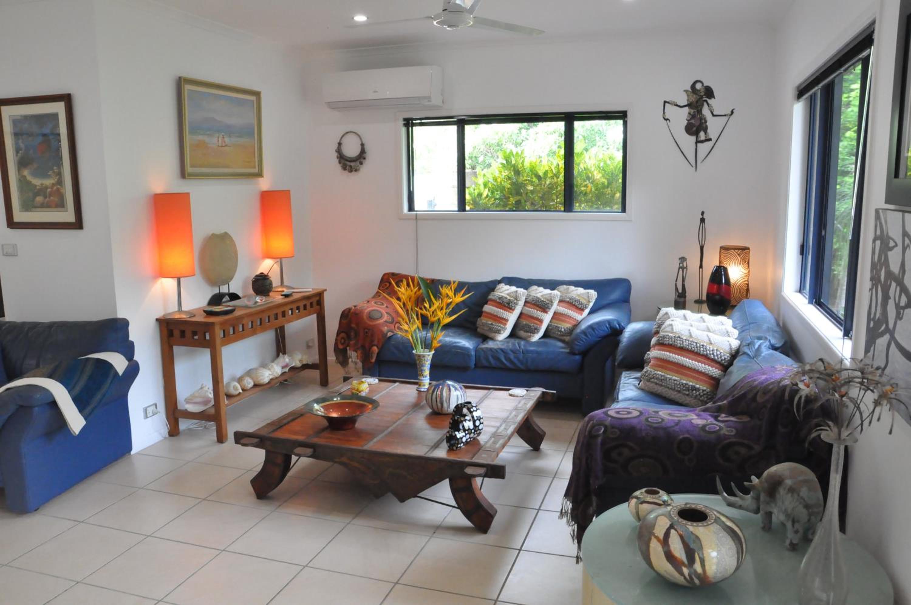 STUNNING MAGNETIC ISLAND HOME, PRIVATE, LARGE POOL, CHILDREN AND PETS on REQUEST PLEASE