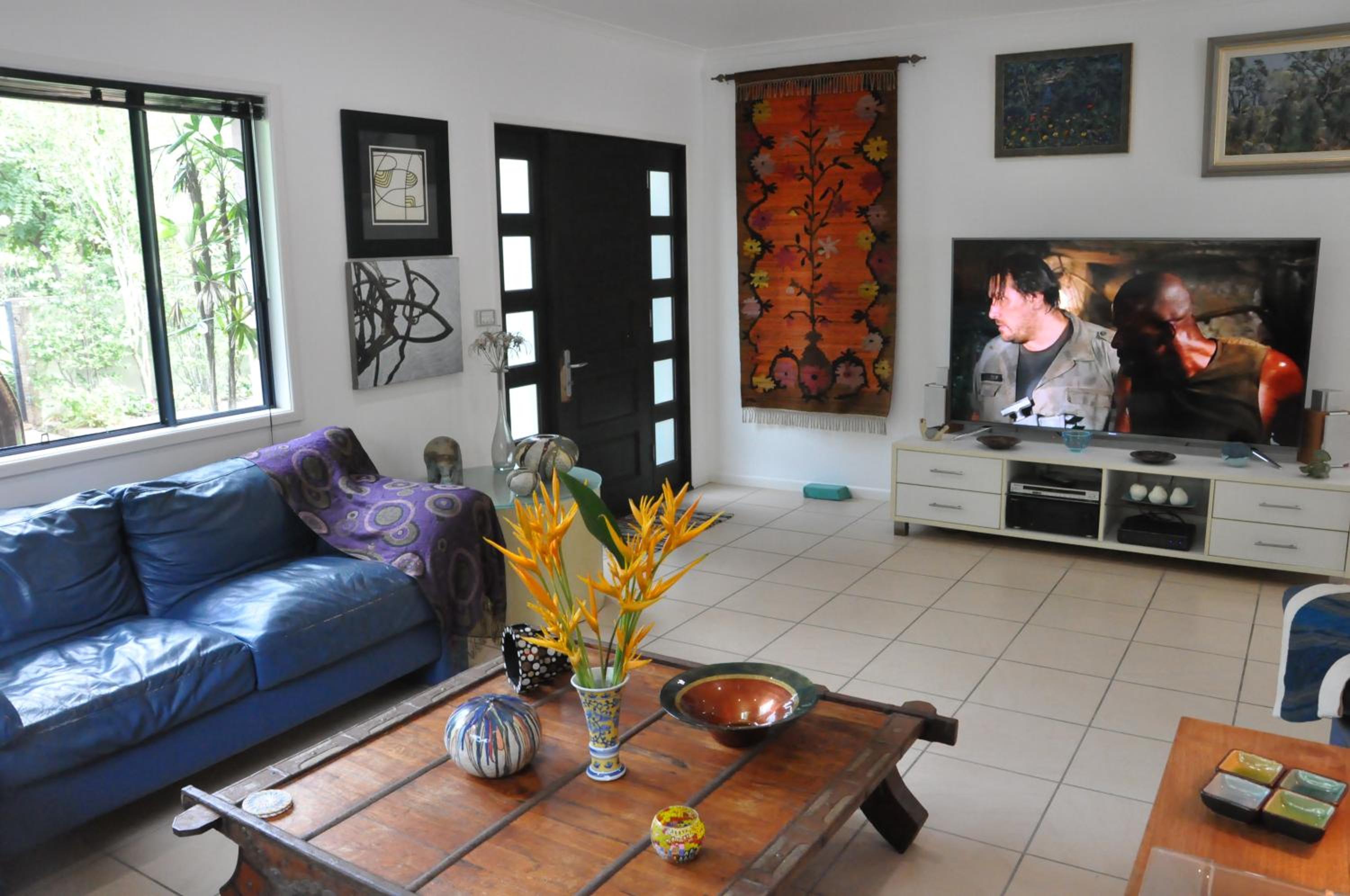 STUNNING MAGNETIC ISLAND HOME, PRIVATE, LARGE POOL, CHILDREN AND PETS on REQUEST PLEASE