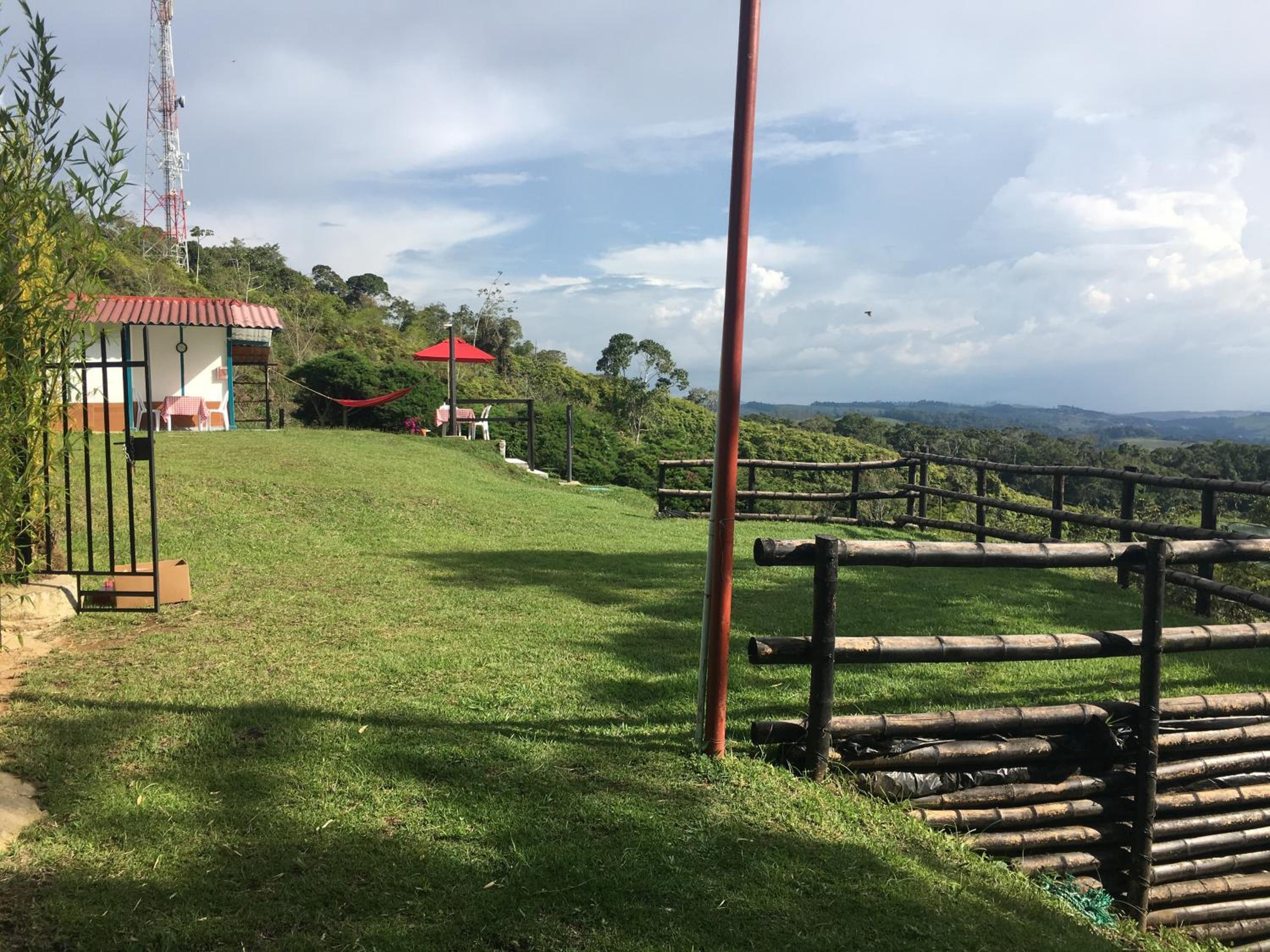 La cabaña del lago Calima