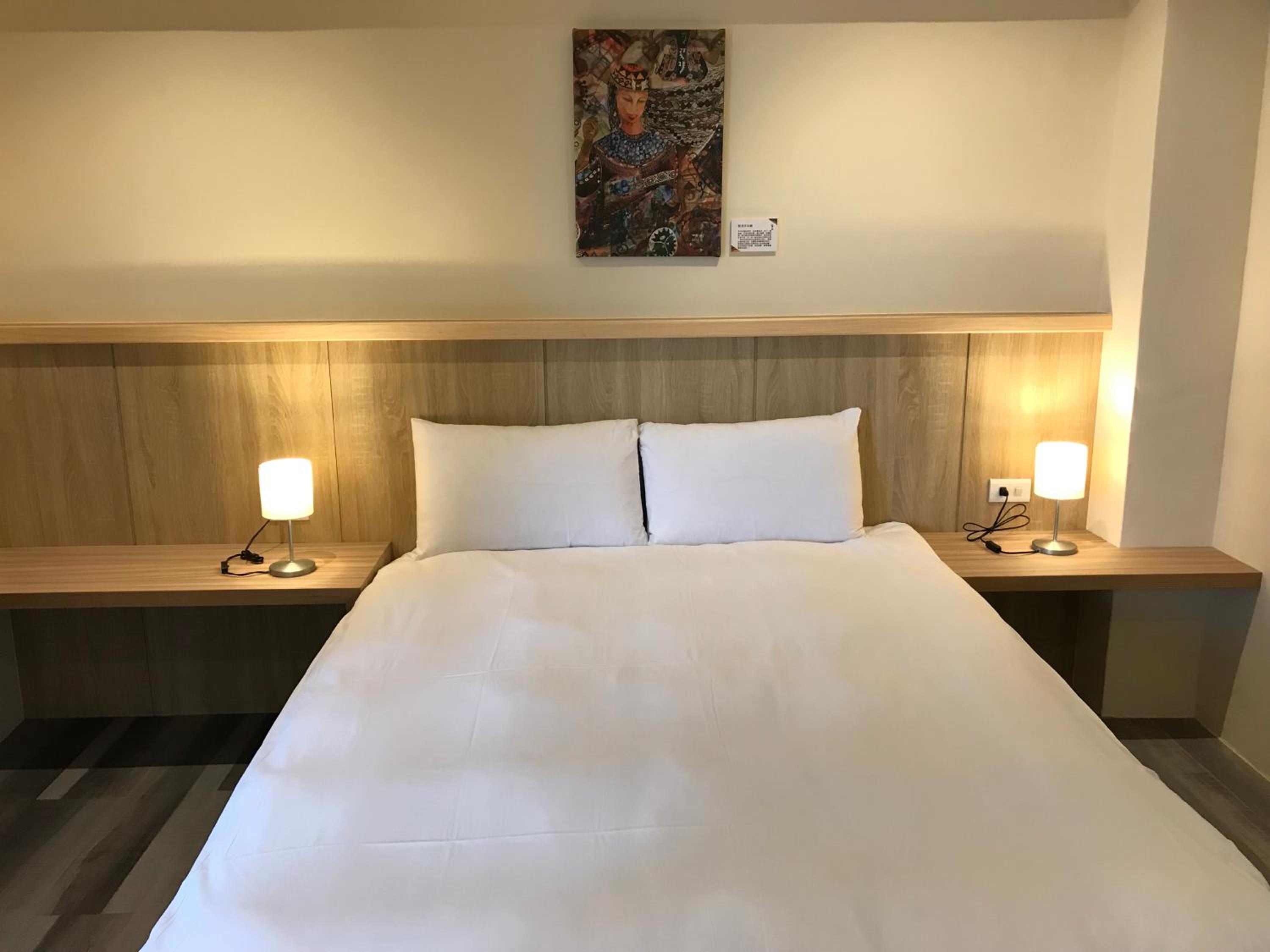 ISING HOTEL